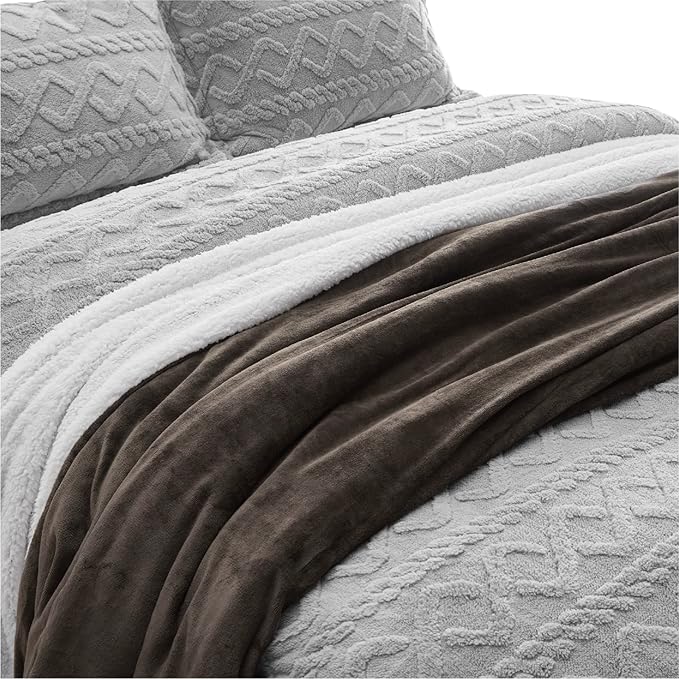 Bedsure Sherpa Fleece Throw Blanket Twin Size for Couch - Thick and Warm, Soft Fuzzy Plush Twin Blanket for Winter, Brown, 60x80 Inches