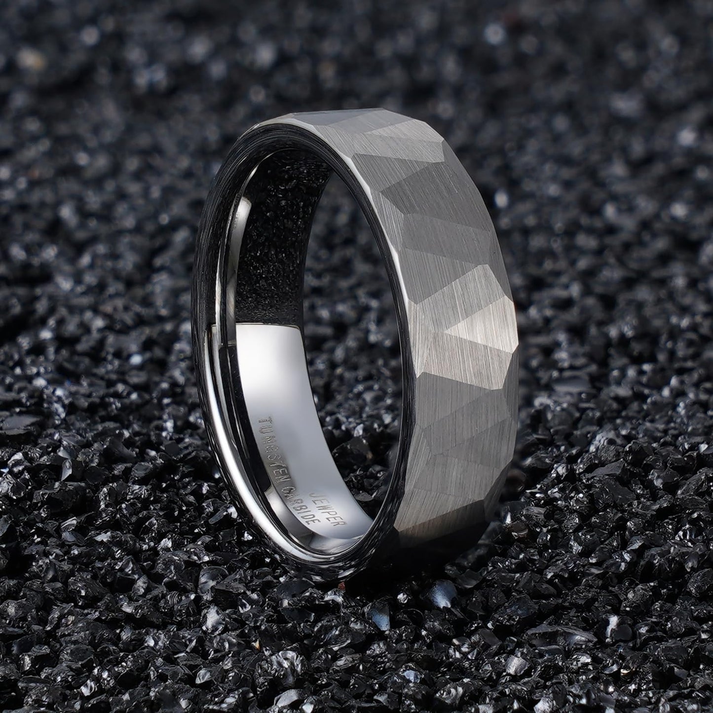 JEWPER 6MM 8mm Black/silver/gold Tungsten Rings for Men Womens Couple Fashion Jewelry Promise Engagement Wedding Band Hammered Inner ring inlaid with olive wood Carbide Polished Edge Comfort Fit