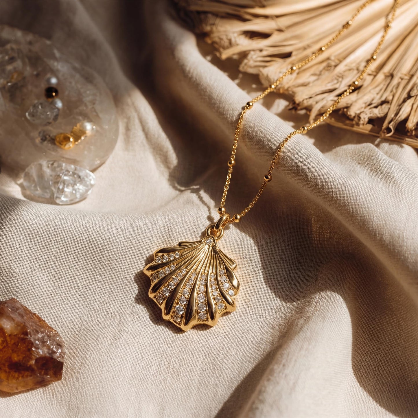 MEVECCO Dainty Gold Seashell Pendent Necklace for Women 18K Gold Plated Beach CZ Shell Necklace Boho Handmade Ocean jewelry