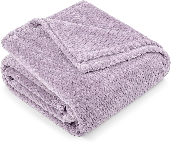 PAVILIA Soft Fleece Lavender Lilac Throw Blanket for Couch, Lightweight Plush Warm Blankets for Bed, Fuzzy Cozy Flannel Blanket Throw for Sofa, Travel, Jacquard Pattern, Light Purple, 50x60 inch