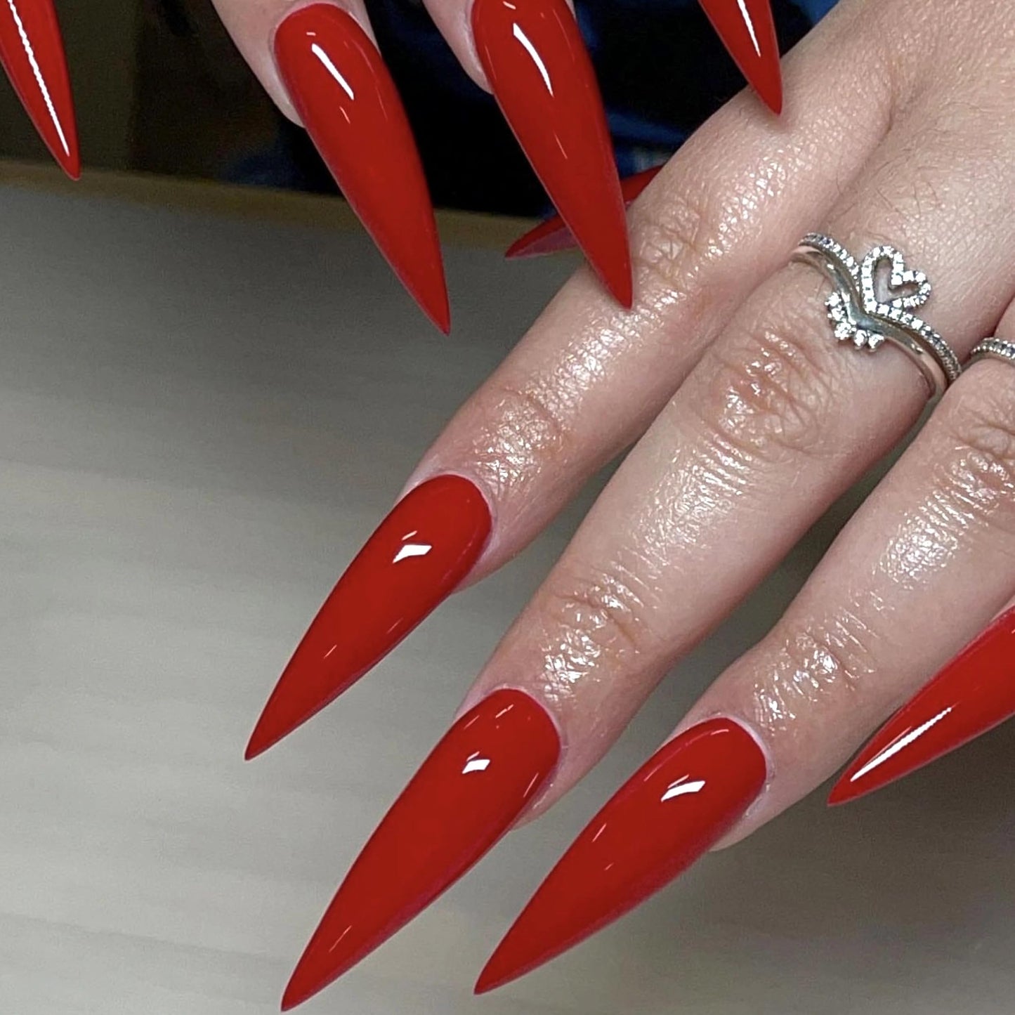 MERVF Stiletto Press on Nails Long - Red Fake Almond Glue ons Deep Solid Color Acrylic Artificial Gothic Art False Manicure Supplies 24pcs Glossy