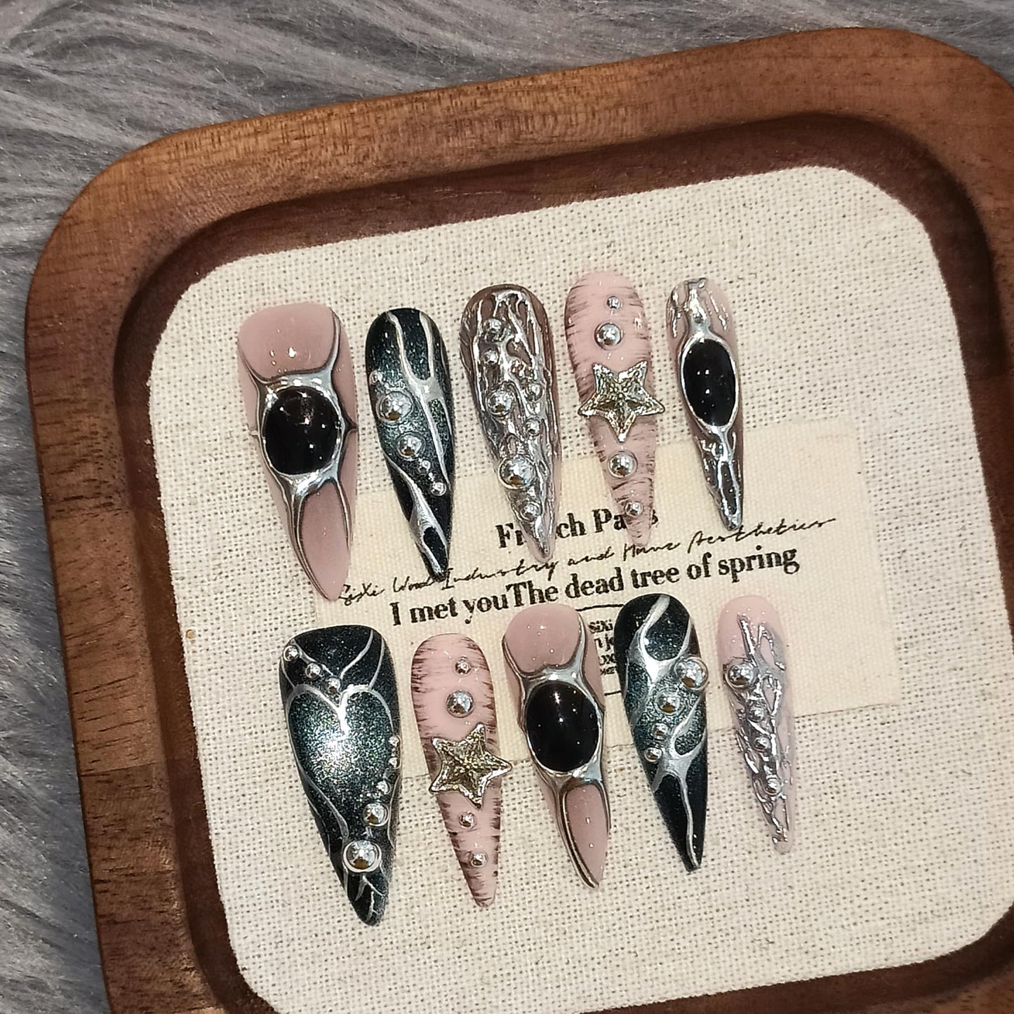 TENPAL Pink Black Press on Nails Long Stiletto,Metal Gothic Fake Nails with Punk Stars Beads,Cat Eye Glitter Edgy Y2K Ins False Nails with Tools,Sweet Grunge Irregular 3D Handmade Nails 10pcs(S)
