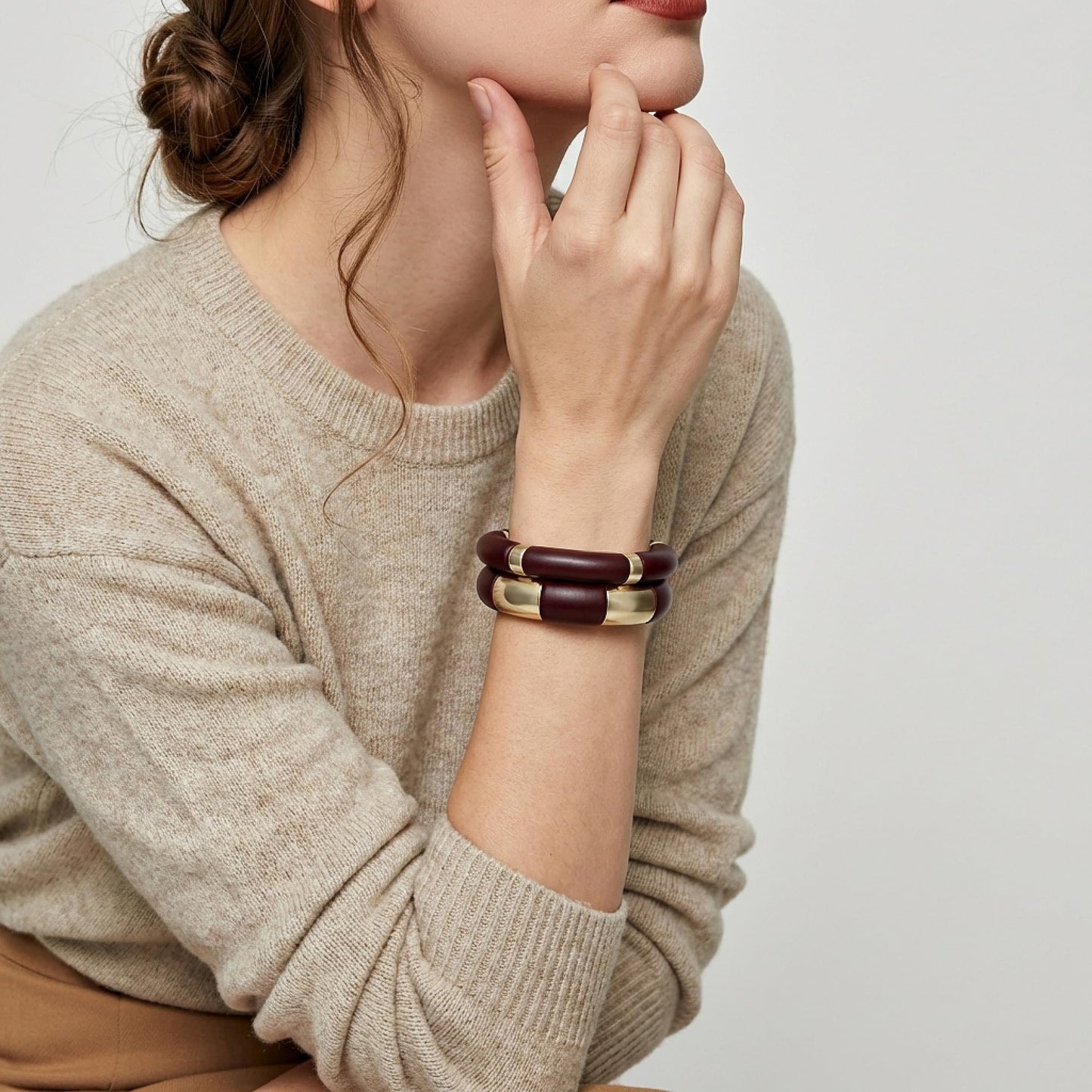 GOOJIDS Simple Beaded Gold Plated Bangles Bracelet Chunky Bamboo Tube Curved Stacking Clear Acrylic Colorful Beads Stretchable Gold Plated Bracelets Set For Women (T-Dark Brown 2 set)