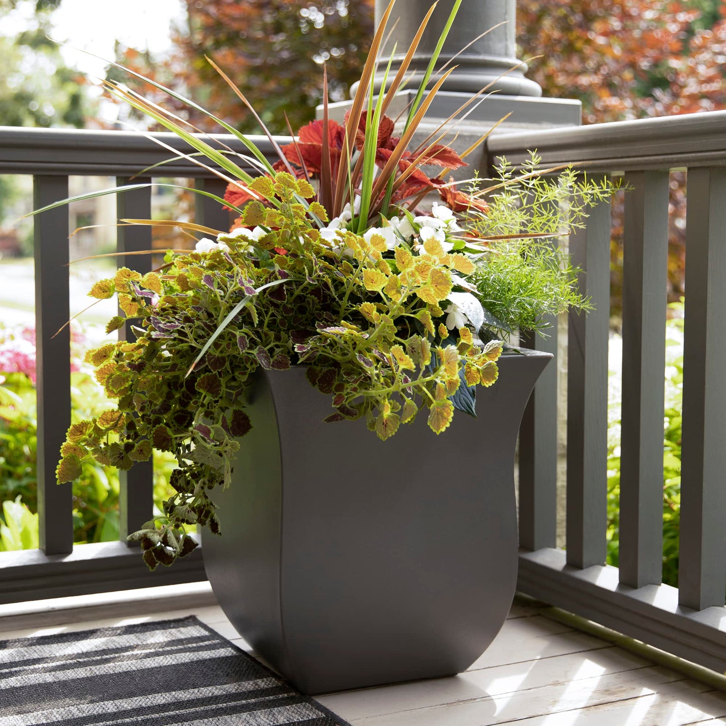 Mayne Valencia 16x16 Modern Polyethylene Resin Square Planter in Graphite Gray