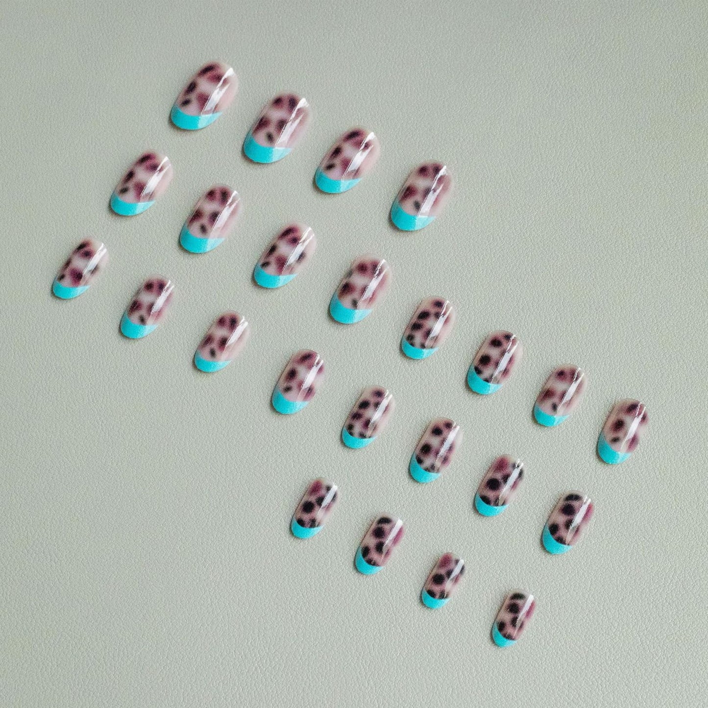 IMSOHOT Press on Nails Short Oval Fake Nails Blue French Tips Acrylic False Nails with Leopard Print Designs Round Glossy Glue on Nails for Women Girls 24Pcs