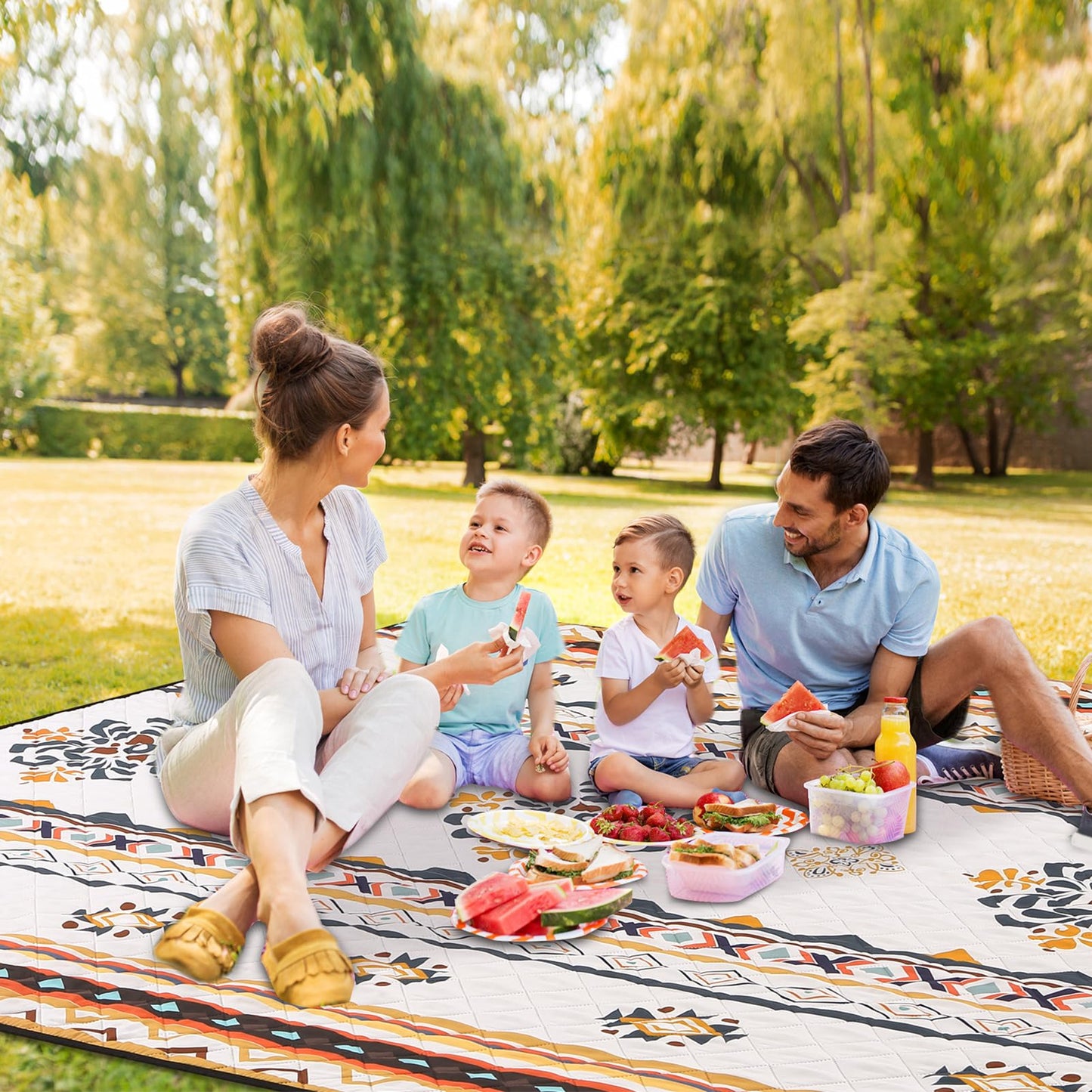 HAUSPROFI Extra Large Picnic Blanket 80"x80" – Waterproof Outdoor Mat for Beach, Camping, Park & Garden, Portable with Carry Strap & 4 Stakes, Machine Washable, Bohemian Pattern