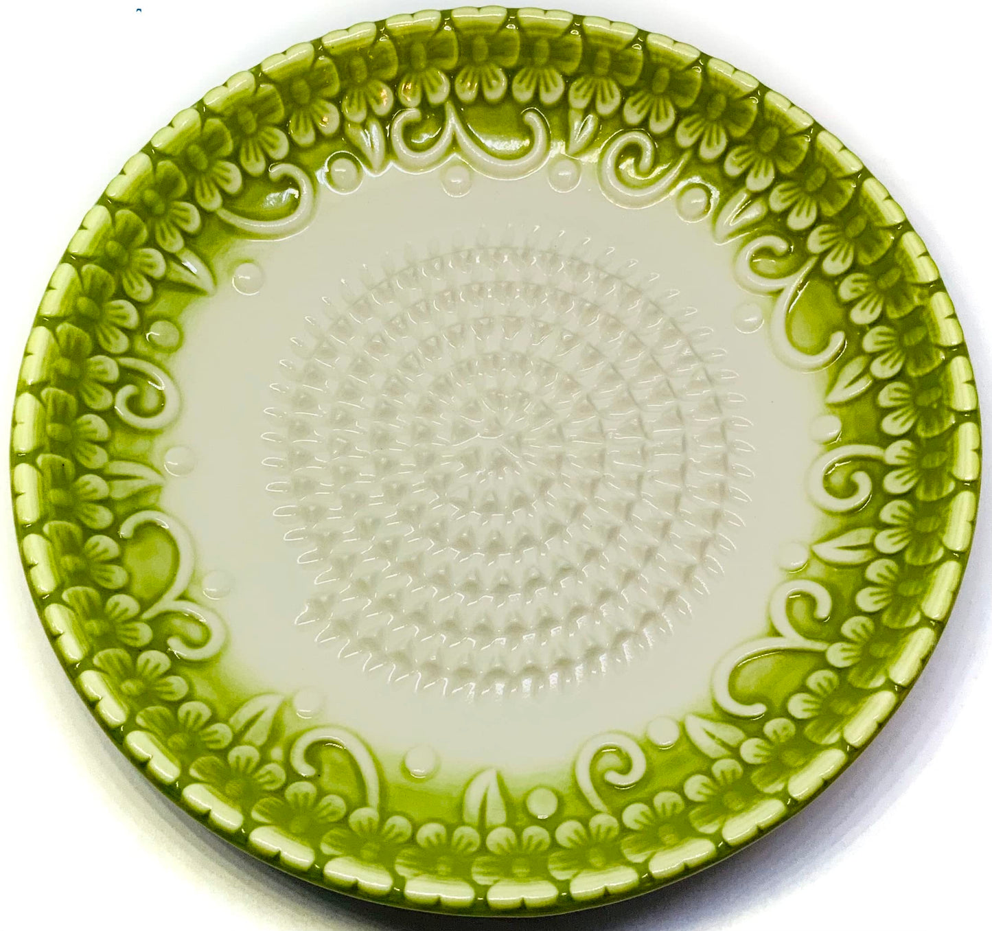 BonCera, All-in-one Premium Ceramic Garlic Grater Plate 4-Piece Set - Green Embossed Design and Style - For Garlic, Ginger, Chocolate, and more! - Comes with 5.25" Plate, Peeler, Brush, and Stand