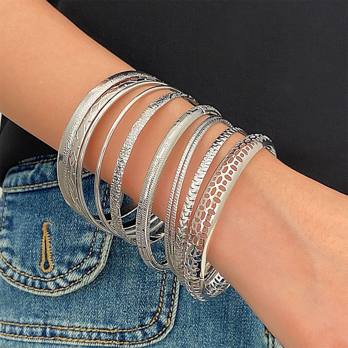 YBMYCM 10Pcs Gold-plated Bangle Bracelet Set for Women Multi Layer Stackable Wide Bangles Indian Chunky Bangle Bracelets Ethnic Glossy Textured Bracelets Wedding Outfit Jewelry