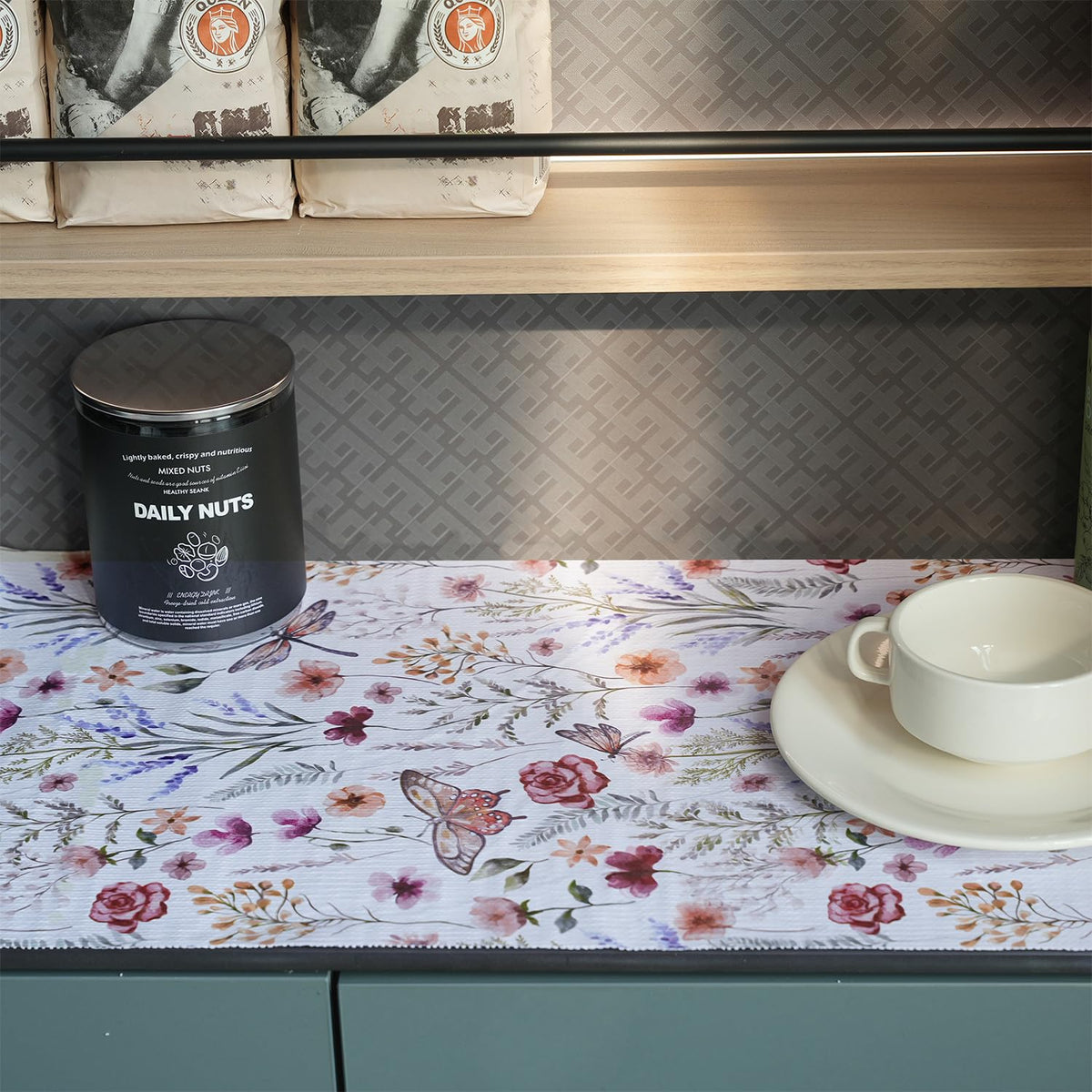 Floral Shelf and Drawer Liner for Kitchen Cabinets (1865.78 sq in)