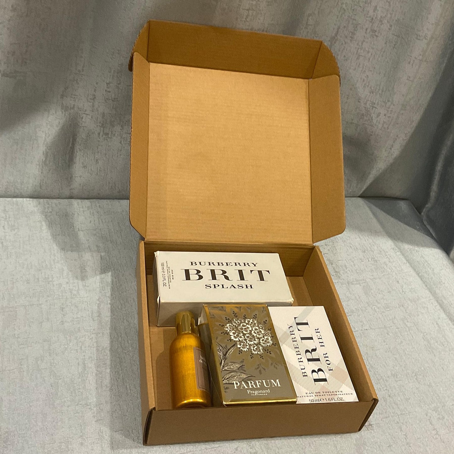 8x8x2 inch Shipping Boxes，Bulk 28 Pack，Brown Corrugated Mailers Cardboard Literature Mailer Box for Packaging Business, Mailing,Moving and Storage，Small Gift Boxes for Wrapping Mailing Present