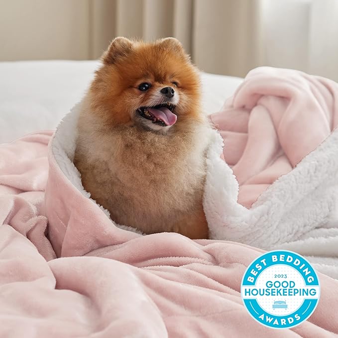 Bedsure Sherpa Fleece Blankets King Size for Bed - Thick and Warm, Soft Fuzzy Plush King Blanket for Winter, Pink, 108x90 Inches