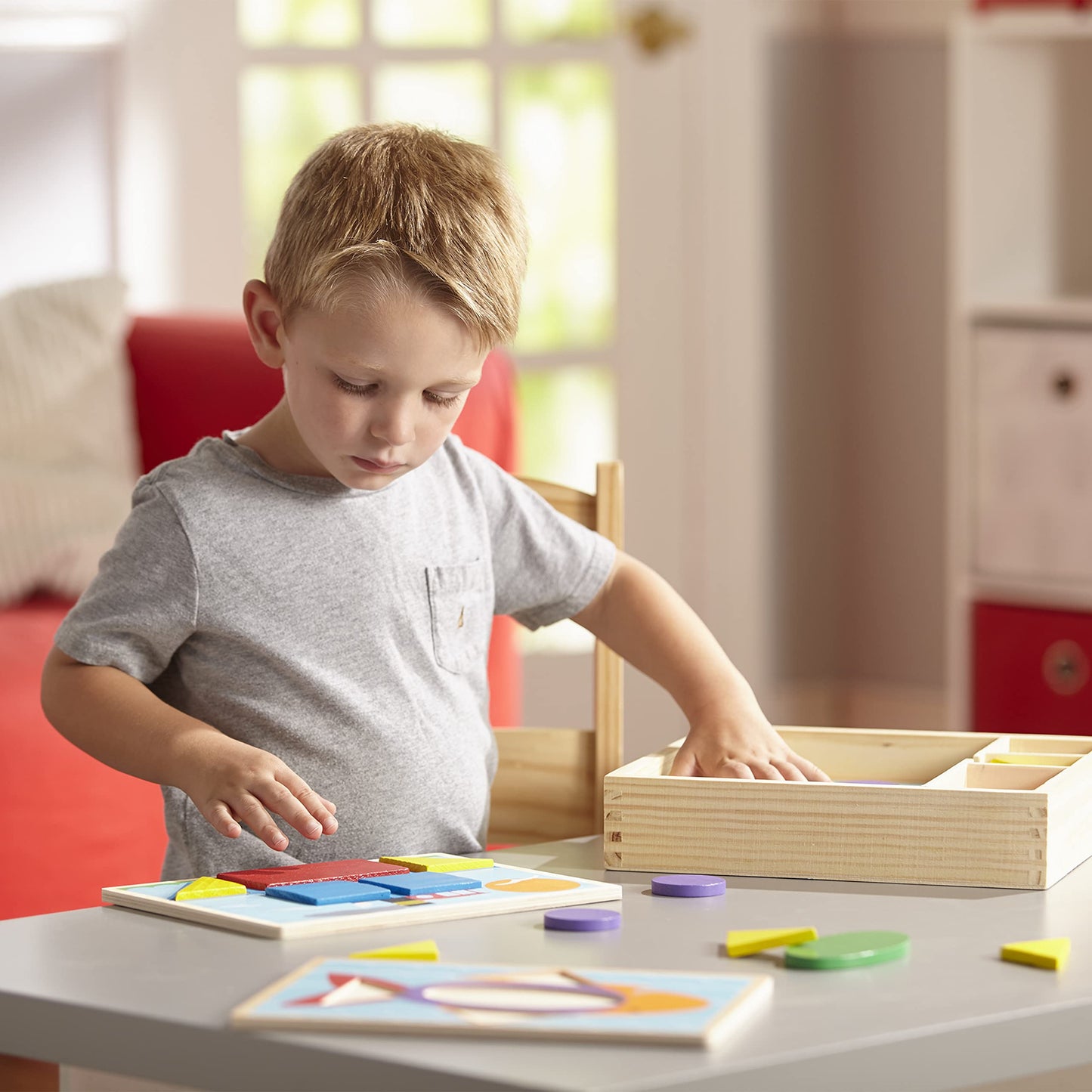 Melissa & Doug Beginner Wooden Pattern Blocks Educational Toy with 5 Double-Sided Scenes and 30 Shapes Puzzles for Kids 3+