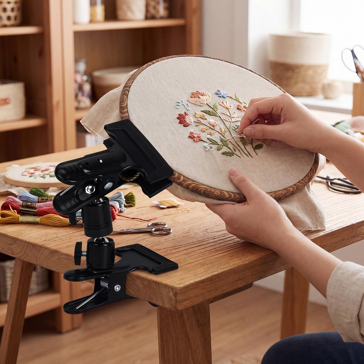 ElaraBerry 3 Beech Wood Embroidery Hoops with Adjustable Desk Clamp Embroidery Hoop Stand Rotated Hoops Stand for Cross Stitch Needlework DIY Craft Gift for Hobbyists(3"/5.5"/8.6",Round)