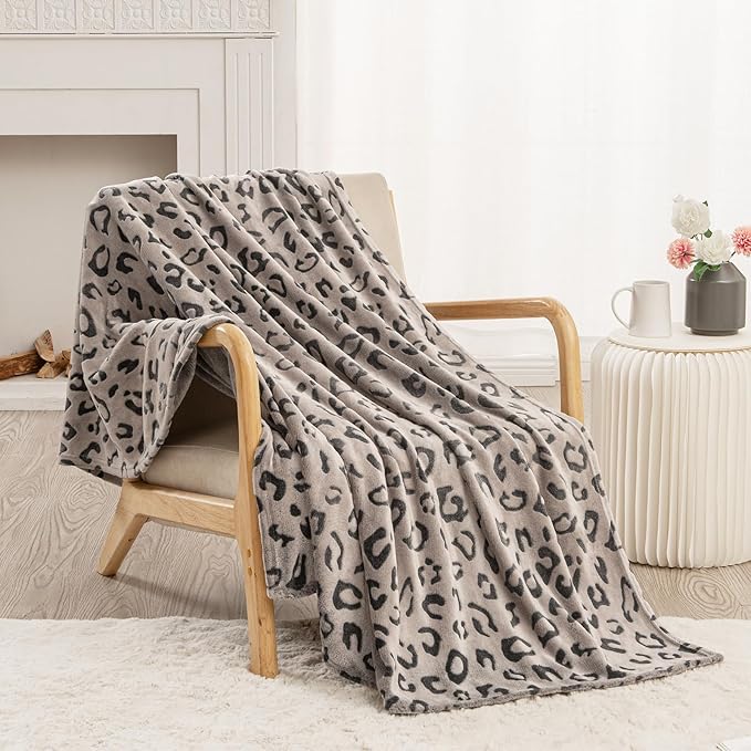 SOCHOW Three-Dimensional Leopard Print Flannel Fleece Throw Blanket, Lightweight Super Soft Cozy Plush Blanket for Couch Bed, 50 x 60 Inches, Chocolate Leopard