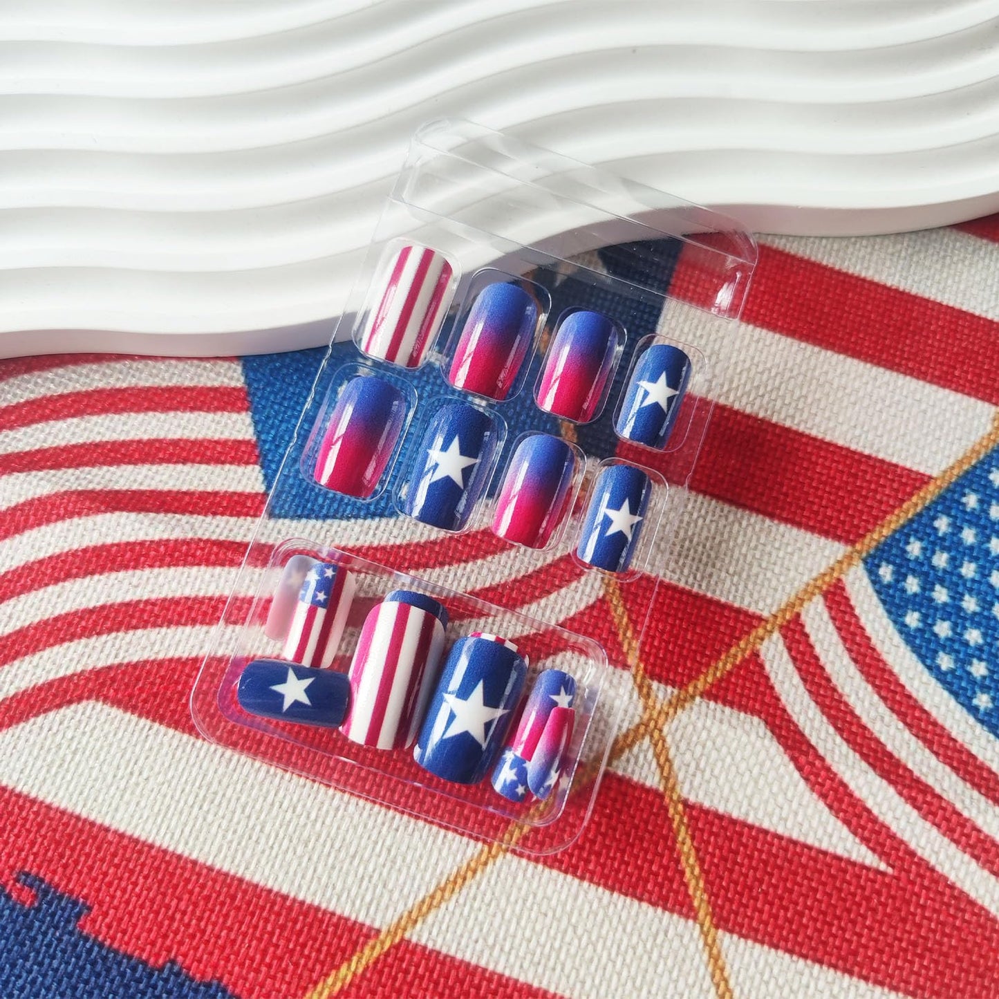 American Flag Fake Nails 24 Pcs Independence Day Acrylic False Nail 4th of July Press on Nails Glossy Red Gradient Glue on Artificial Fingernails HZJXRT Medium Square Stick on Nail for Women Gift