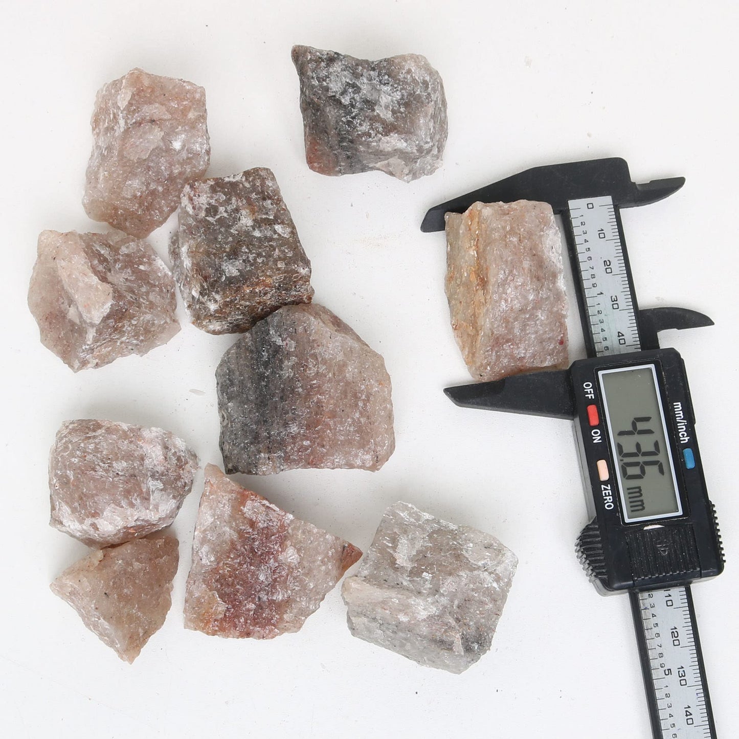 REAL-GEMS Natural Raw Healing Crystals Rough Stones for Tumbling, Cabbing, Polishing, Wire Wrapping, Wicca & Reiki Crystal Healing, Mix Gemstones,7 Chakra (Rutilated Quartz)