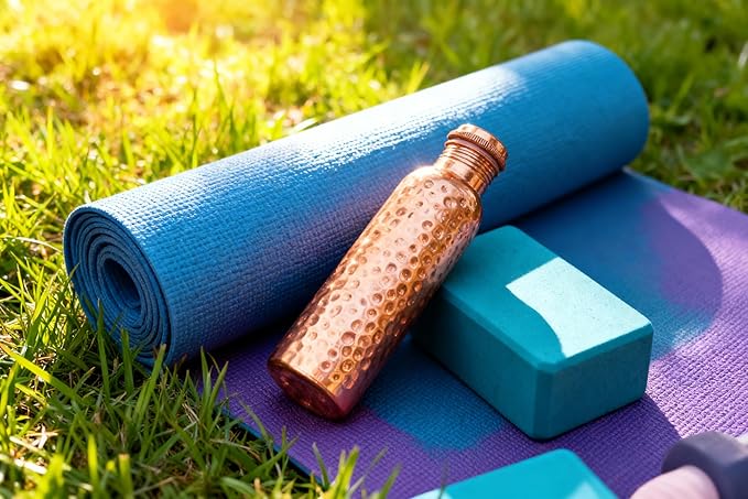 Pure Copper Water Bottle for Ayurvedic Health Benifit Pure Handmade Hammered Vessel for Drinking Heavy Duty & Leak-proof 34oz
