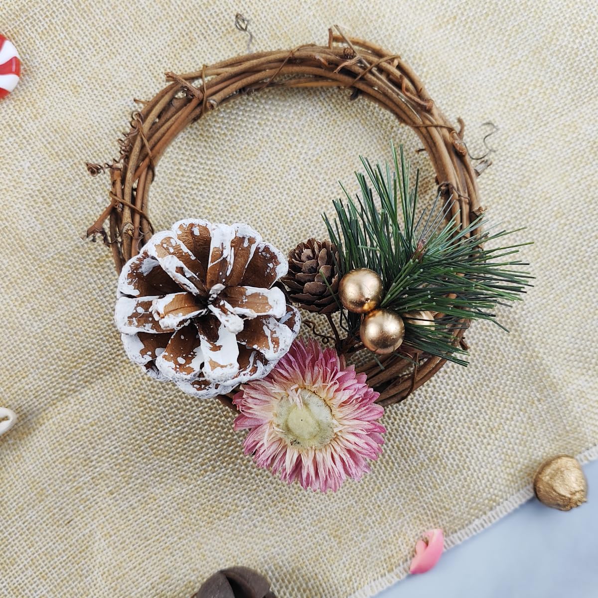 TIHOOD 25PCS Artificial Pine Picks, Pine Needles Branches with Gold Berry Stems, Small Fake Berries Pinecones Branches for Crafts Christmas Tree DIY Garland Holiday Wreath(Gold)