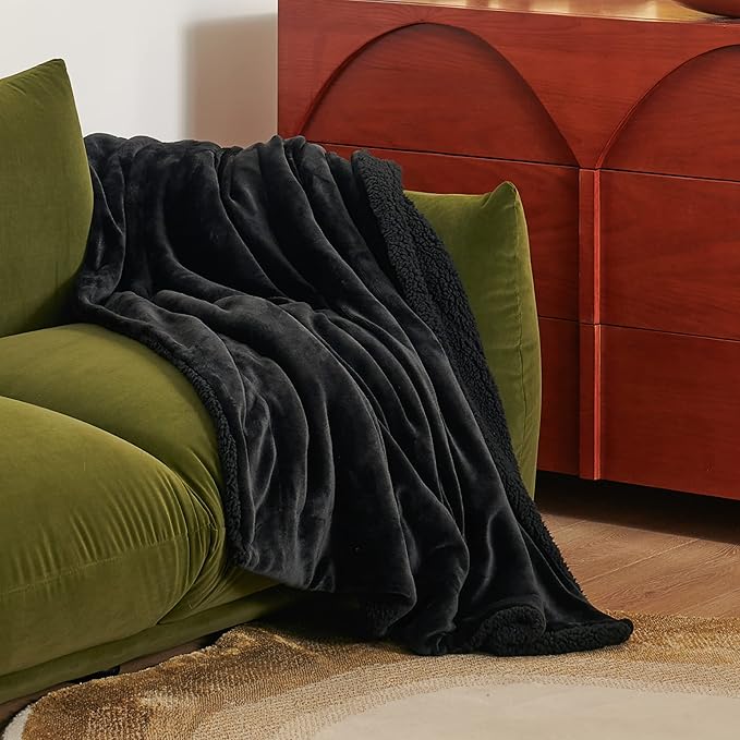 Bedsure Sherpa Fleece Throw Blanket Twin Size for Couch - Thick and Warm, Soft Fuzzy Plush Twin Blanket for Winter, Black, 60x80 Inches
