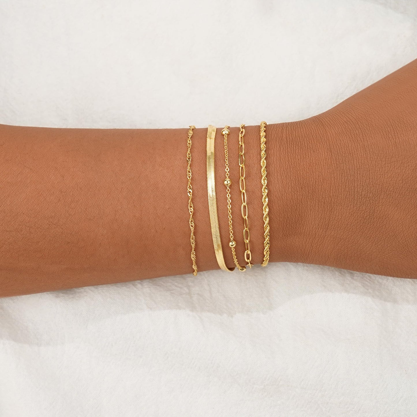 BERISO Gold Bracelets for Women, Elegant Adjustable 14K Gold Plated Bracelet for Women Dainty Gold Bracelet for Everyday Wear Gifts for Womens