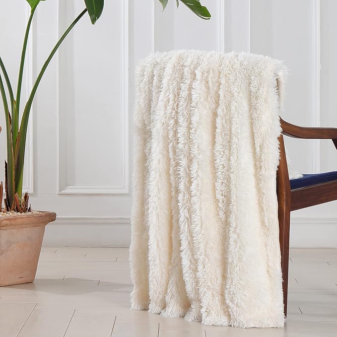 Tuddrom Decorative Extra Soft Faux Fur Blanket Twin Size 70" x 78",Solid Reversible Fuzzy Fluffy Cozy Plush Blanket for Couch Sofa Bed,Cream White
