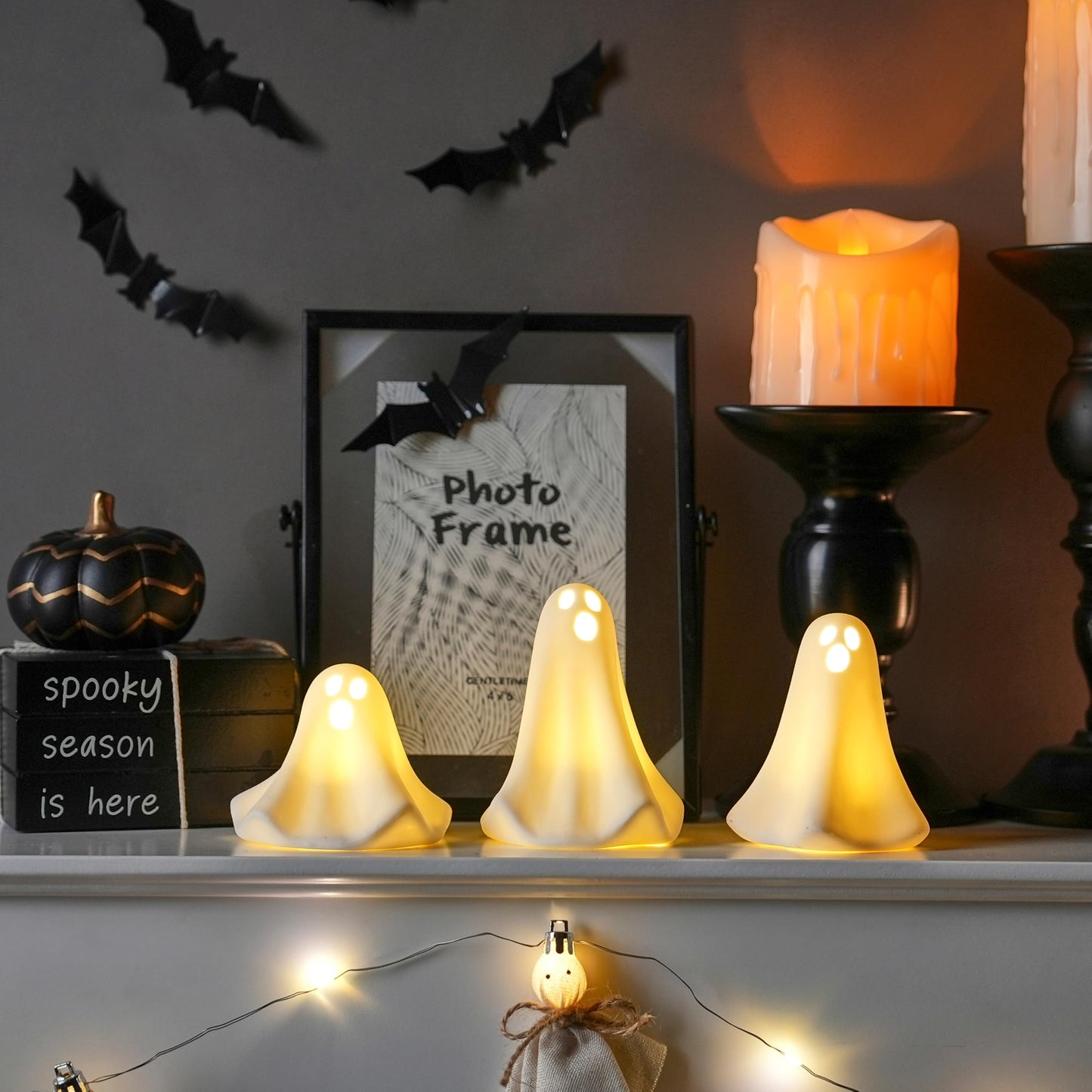 AOMOONOA Ceramic Ghost Decor, 3Pcs Light Up Ghosts for Indoor Halloween Decorations, Battery Powered White Mini Ghost Figurines with LED for Spooky Halloween, Home Tabletop Shelf Centerpieces