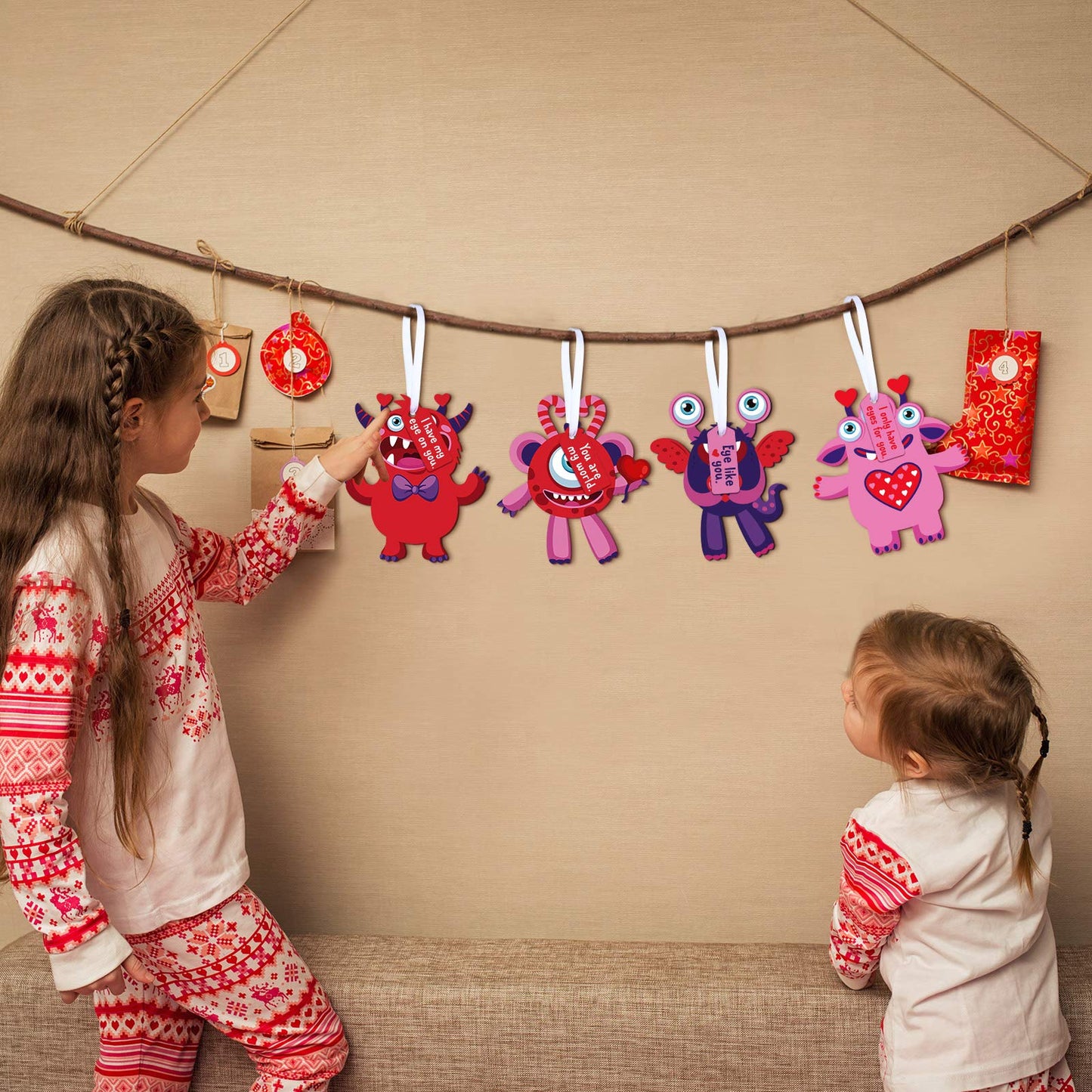 Sumind 60 Sets Valentine's Day Craft Kits for Kids DIY Ornament Valentine Class Game Activities Paper Craft Hanging Ornament for Valentines Day Decorations