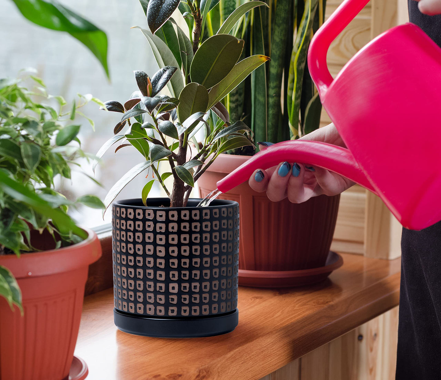 D'vine Dev Set of 2 Ceramic Planter Pots with Drainage Hole and Saucer, 4.5 Inch 6 Inch Plant Pots for Plants Indoor Houseplants, Black, 99-A-2