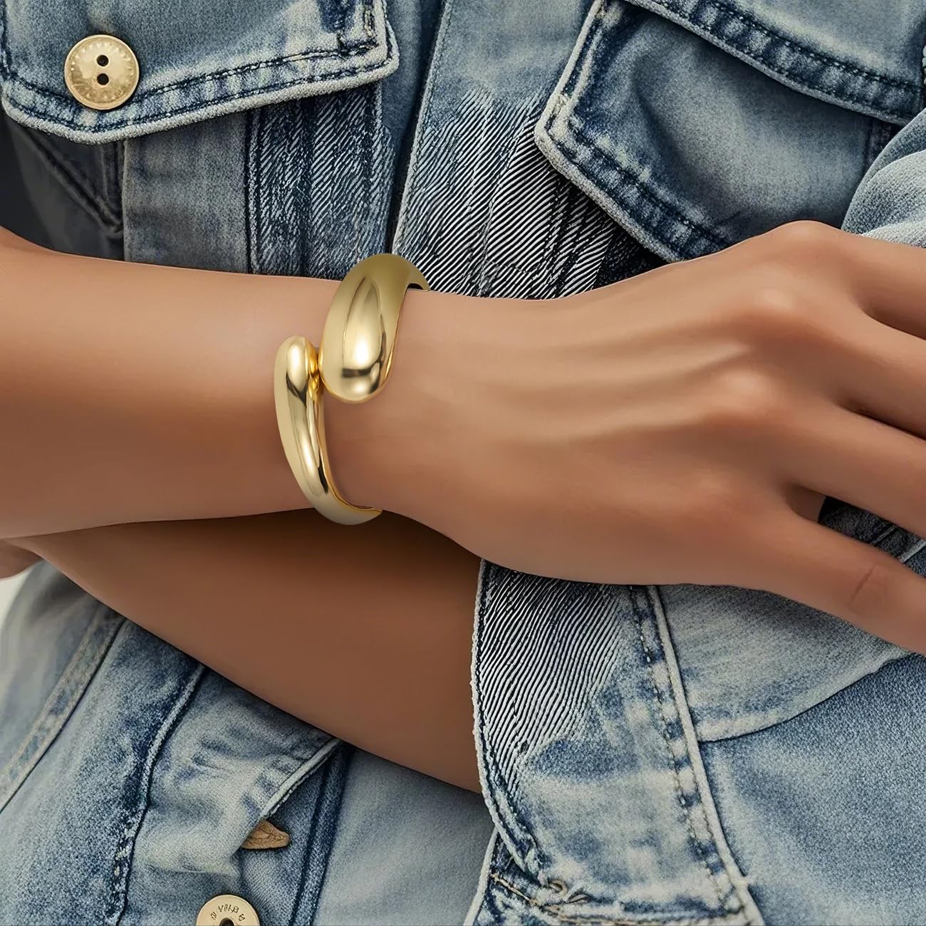 Emibele Bangle Cuff Bracelet Stack, Chunky 18K Gold Plated Teardrop Hinged Thick Bangle Bracelet Set, Non Tarnish Gold Bracelets for Women, 2 Pack, Gold & Silver