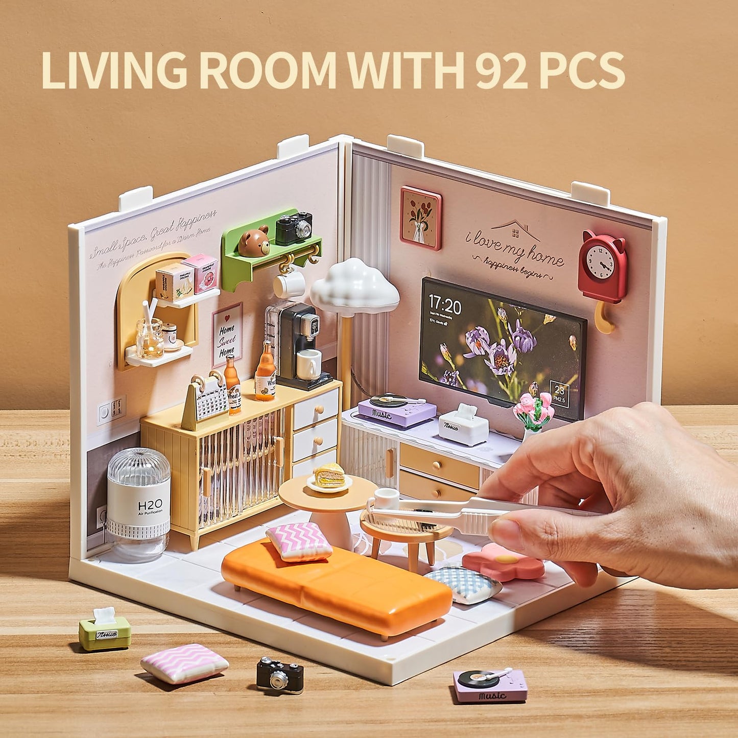 Qudify Miniature Living Room DIY Kit – 92Pcs 1:24 Scale Dollhouse Furniture with LED Light, Modular Scene Connector & Realistic Details for Kids 8+ and Collectors