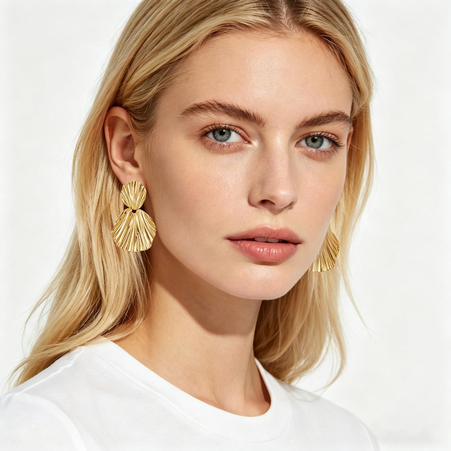 FILMOON Gold Plated Earrings Dangle Shell Earring for Women Fan-shaped Earrings Fashion Statement Jewelry
