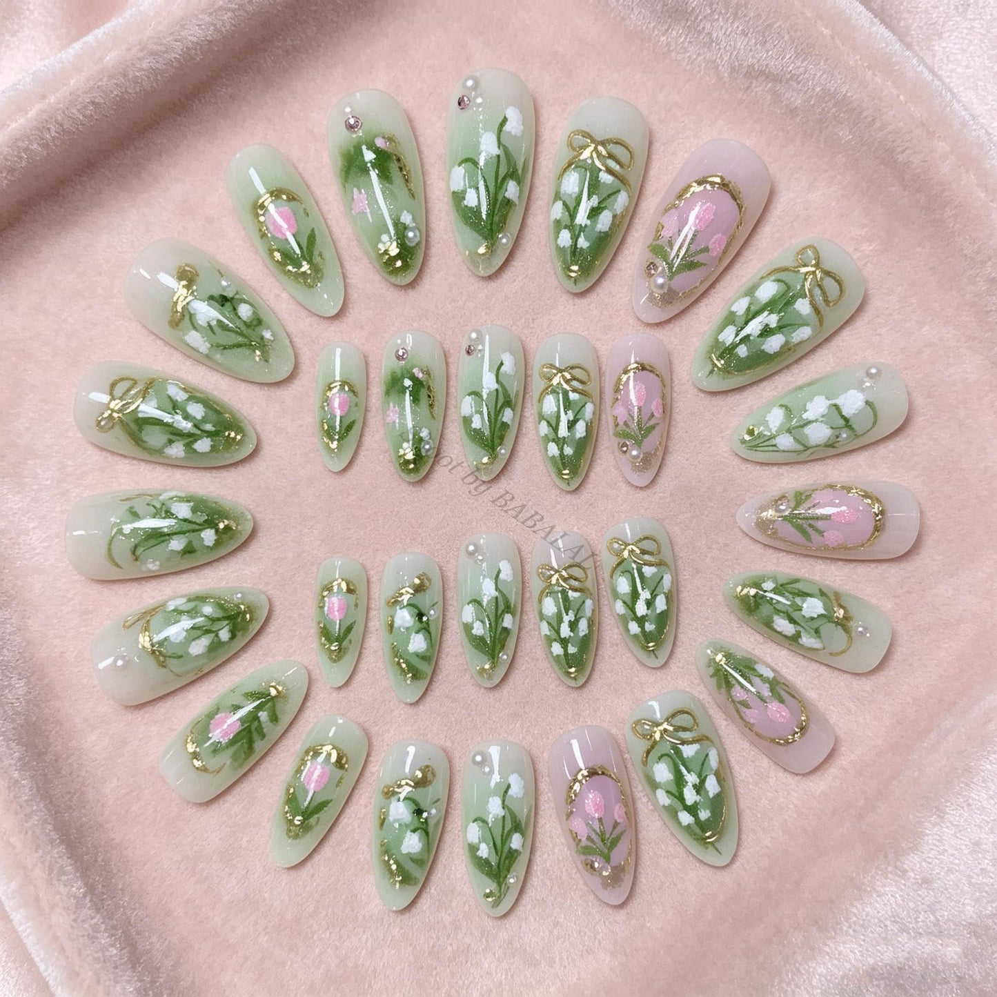 BABALAL Green Press on Nails, Medium Almond Fake Nails, Spring Gold Bling Design Flower Design, 24Pcs Glossy Full Cover Acrylic False Nails for Women Girls