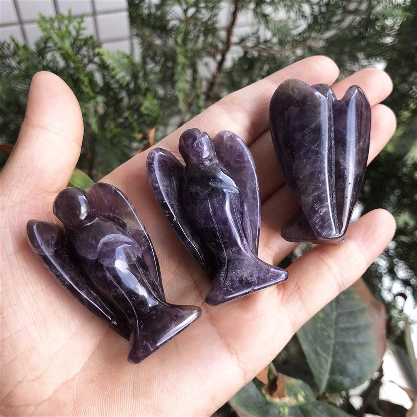 favoramulet 2 Inches Amethyst Crystal Pray Guardian Angel Statue, Carved Healing Peace Angel with Wing Figurine Pocket Stone