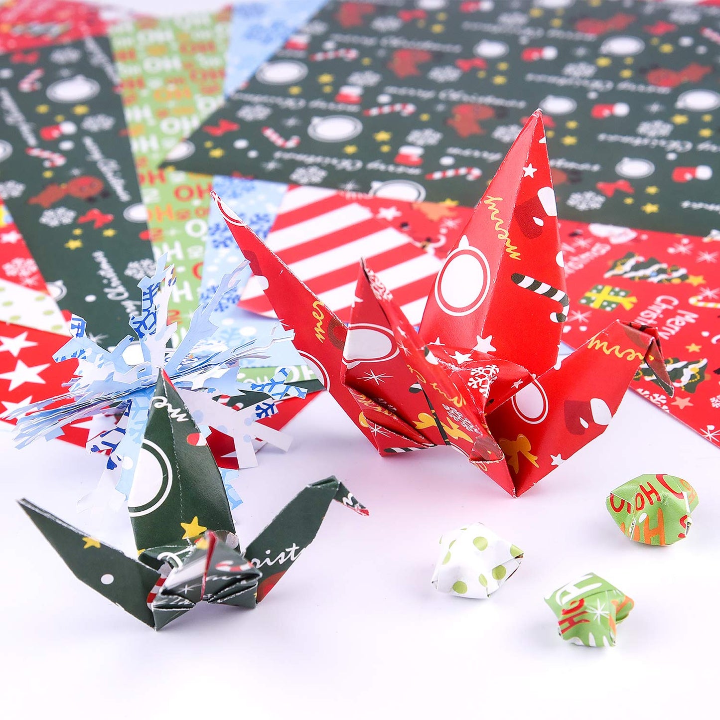 FEPITO 90 Sheets Christmas Pattern Paper Set, 14 x 21cm Decorative Paper for DIY Scrapbook Card Making Decoration, 10 Designs