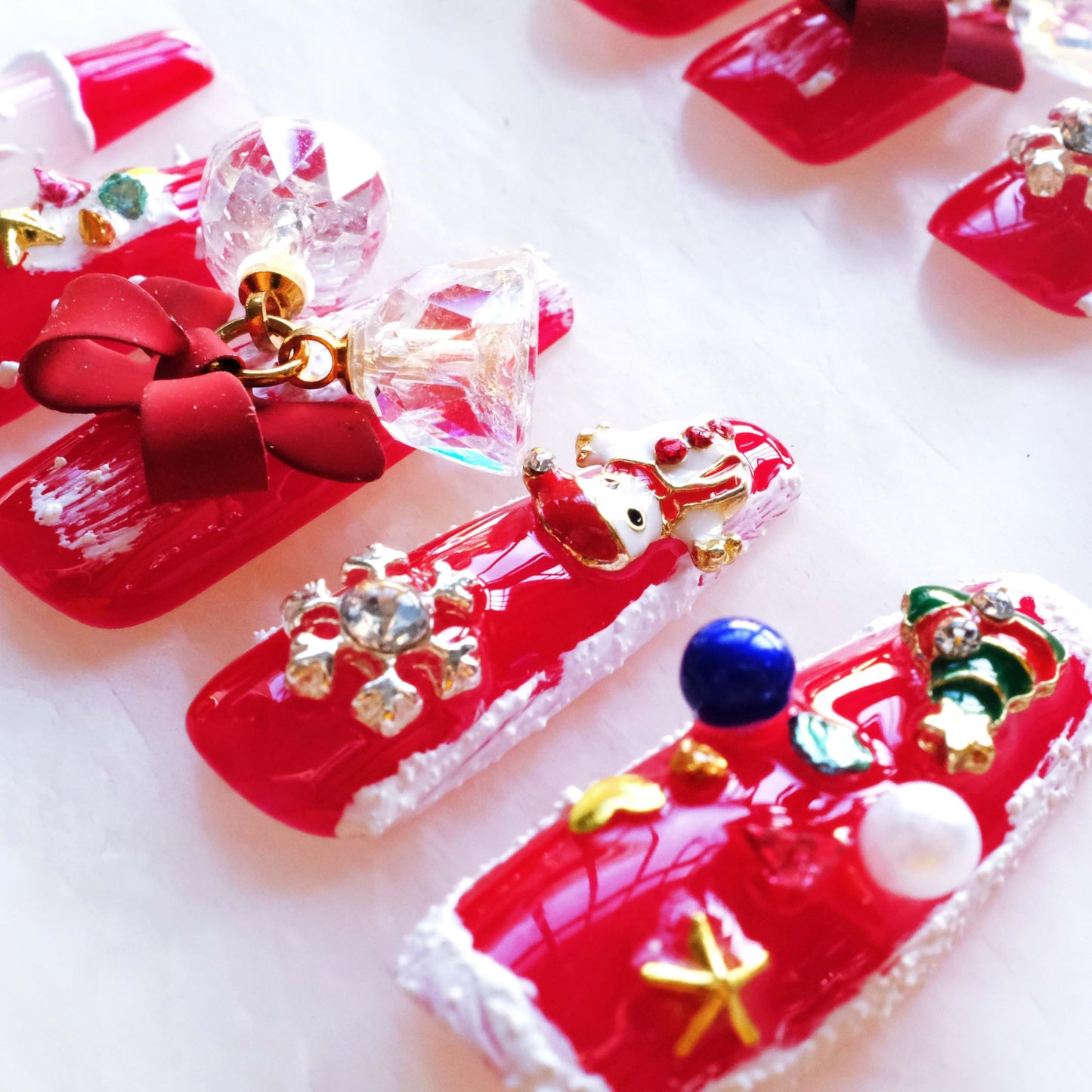 GLORS Christmas Press-On Nails, Long Ballerina Shape, Red and White Design with Snowman, Bows and Snowflakes, 10 Pieces (Small, LS)