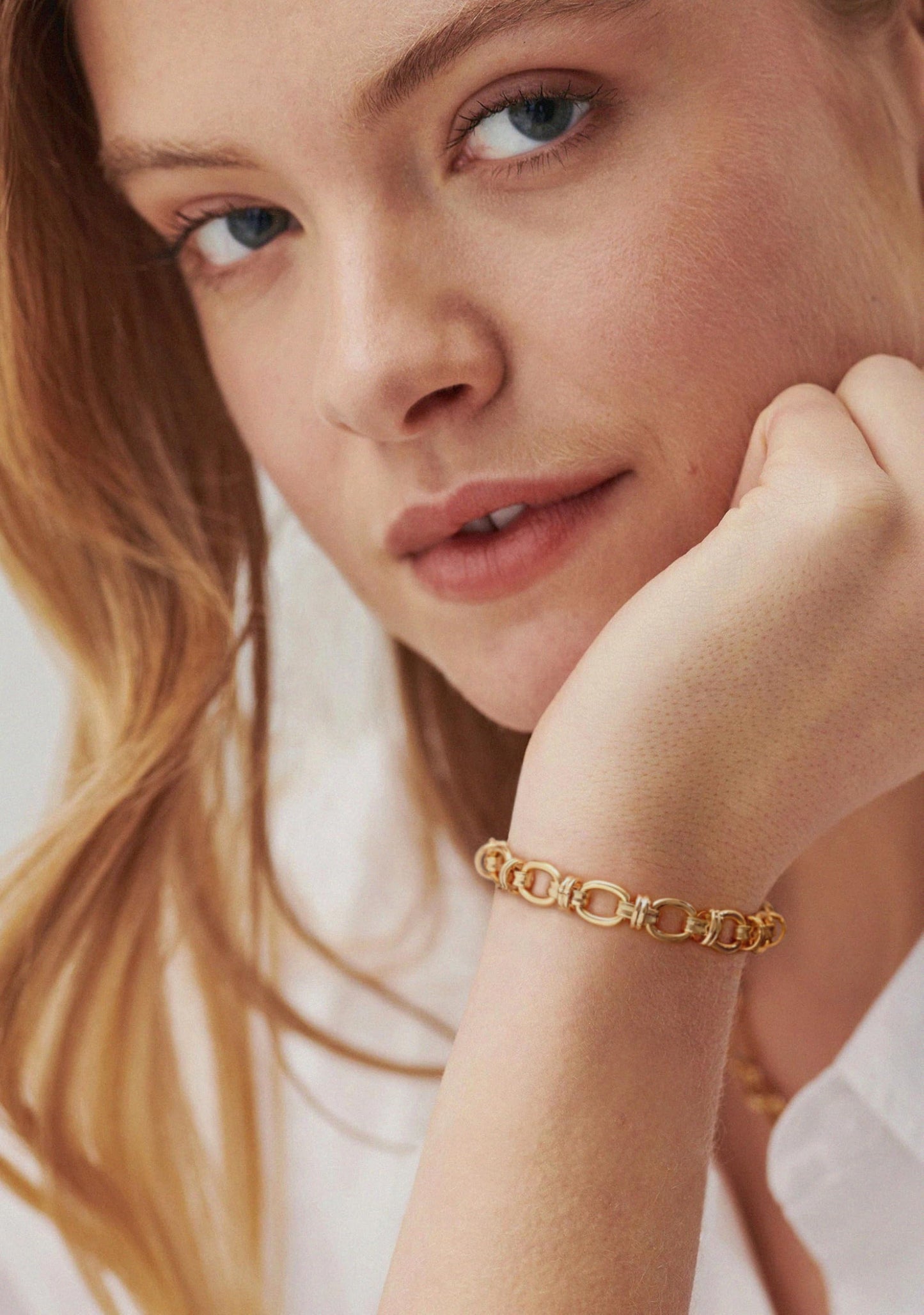 SOFYBJA Dainty 18K Gold Chunky Oval Chain Bracelet for Women Adjustable Link Bracelet Layering Jewelry