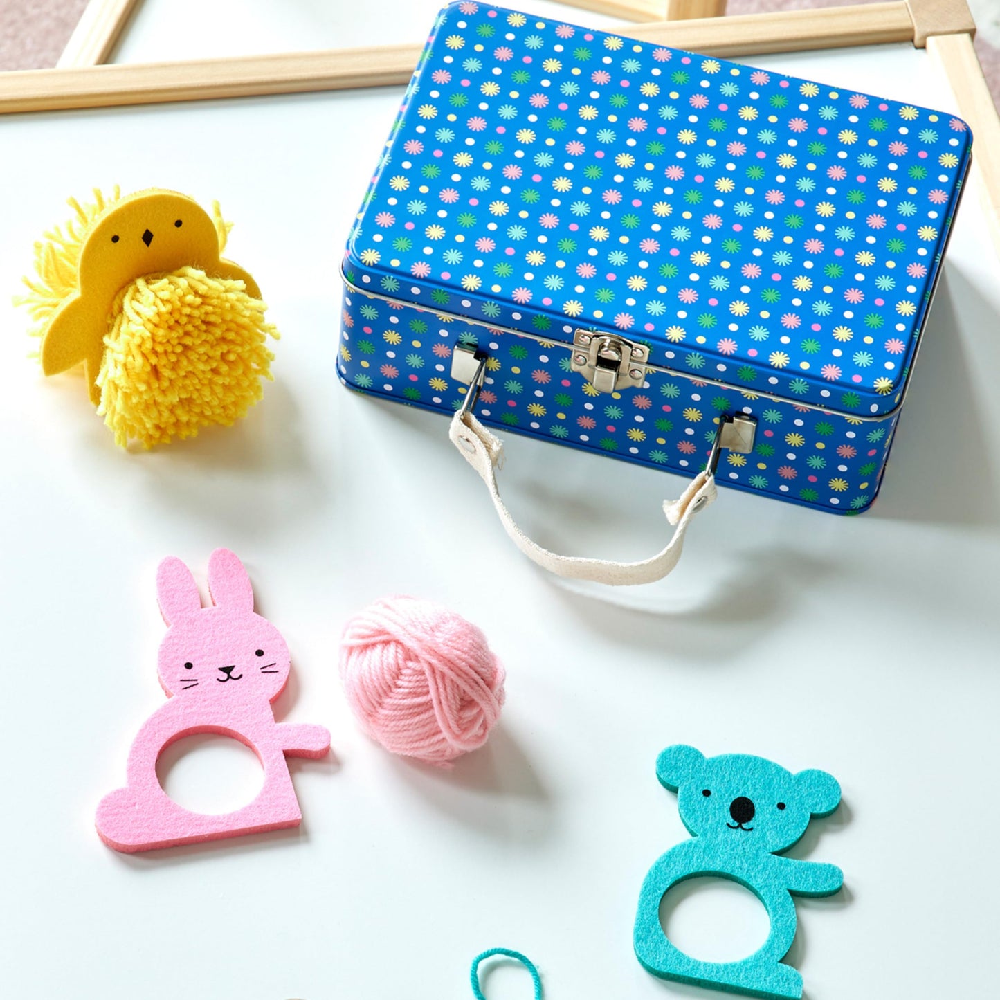 Petit Collage Creature Crafts: My Pom Pom Friends