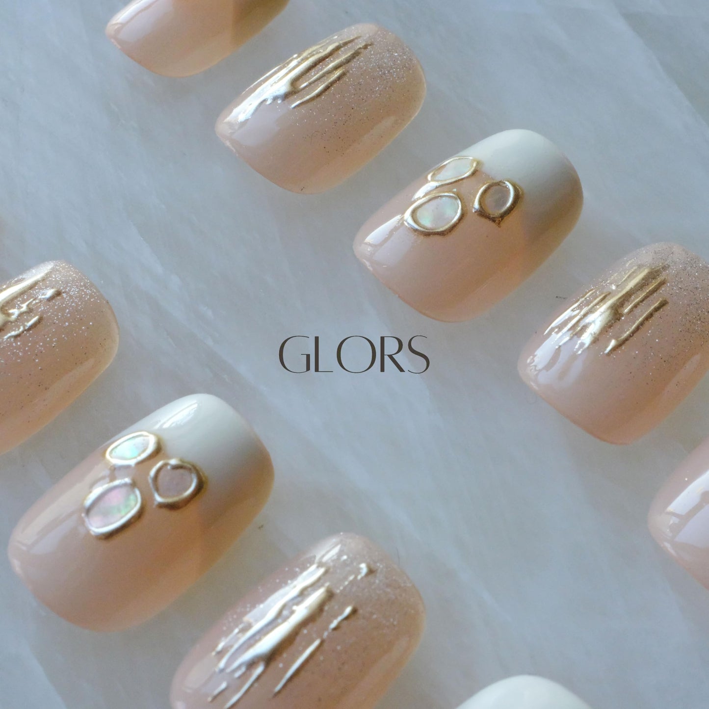 [GLORS] Purely Handmade Press On Nails | Mica Love - Shell Piece Pure and Seductive Nail Art | Salon Quality Fake False Nails in Short Square 10 pieces (XS, SS)