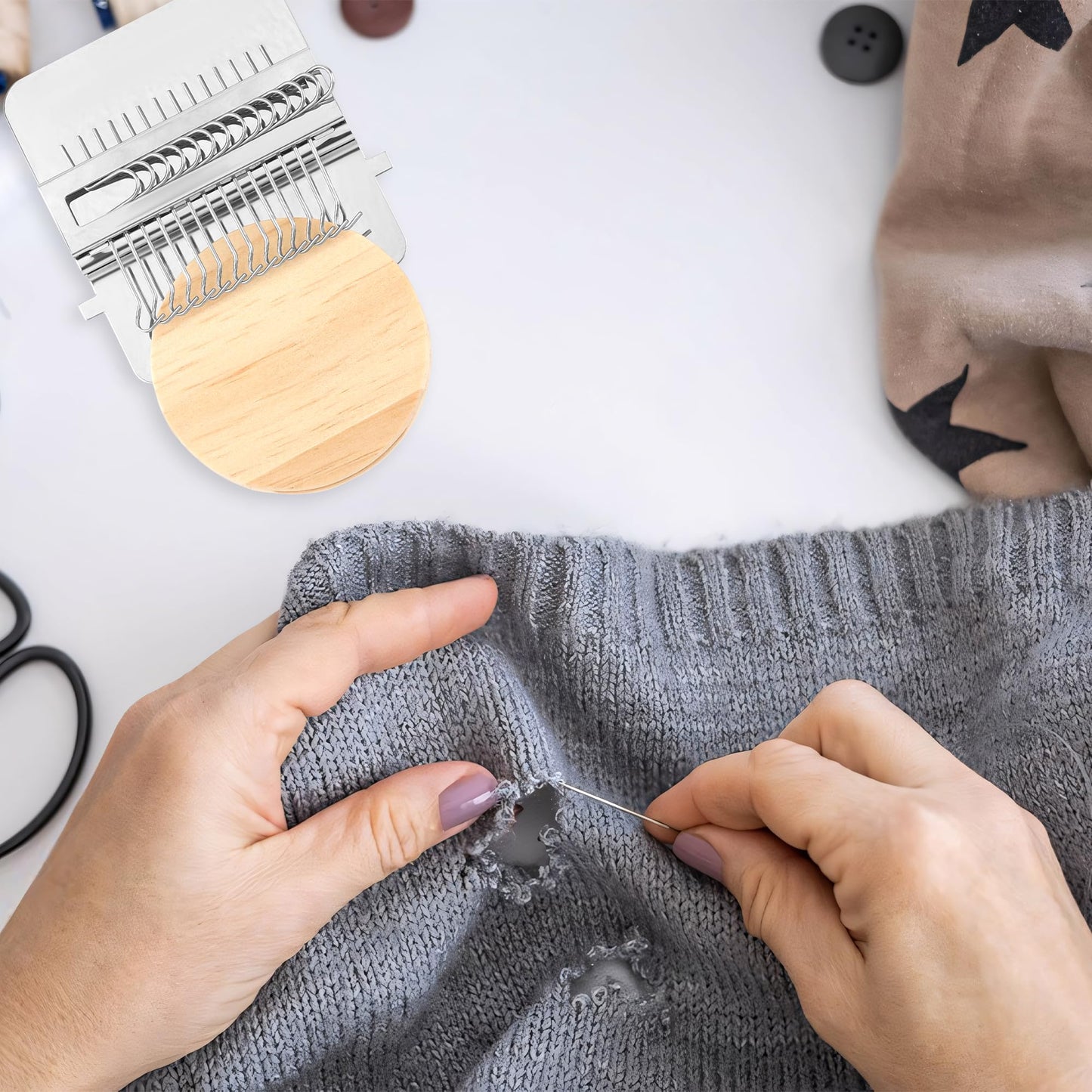 Knit Patch Kit PatchMaker 2.0, Mini Portable Patch Set with 50-Color threads, Darning Loom Kit for Repair Jeans/Socks,Weaving Loom for Visible Mending, DIY Artful Patterns(14 Hooks)