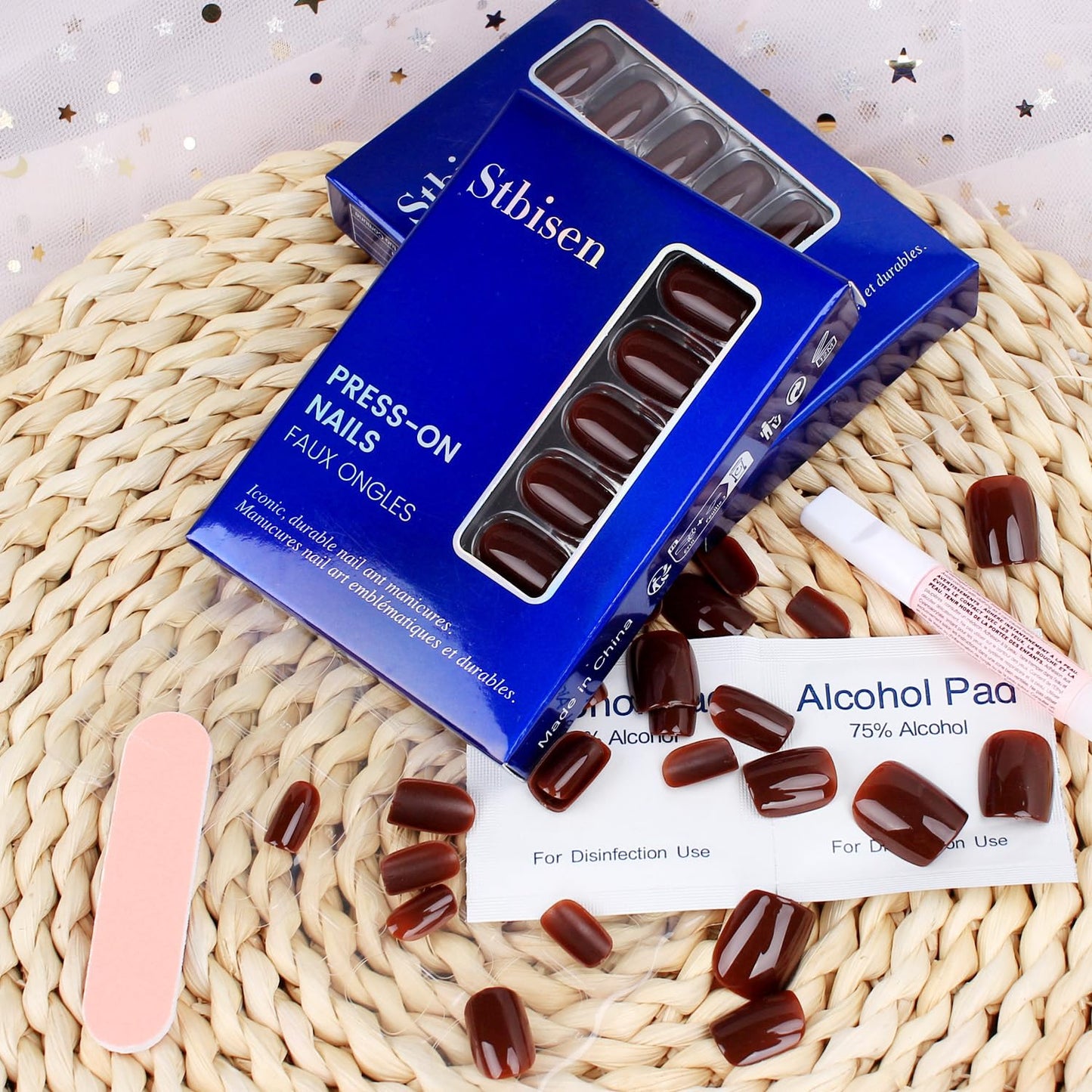 Stbisen Press on Nails Short Square, Chocolate Brown Fake Nails Kit, Fashion Glossy Acrylic Press on Nail, Natural Stick on Nail, Thick Reusable Glue on Nails Short Press on Nail for Women, 30Pcs