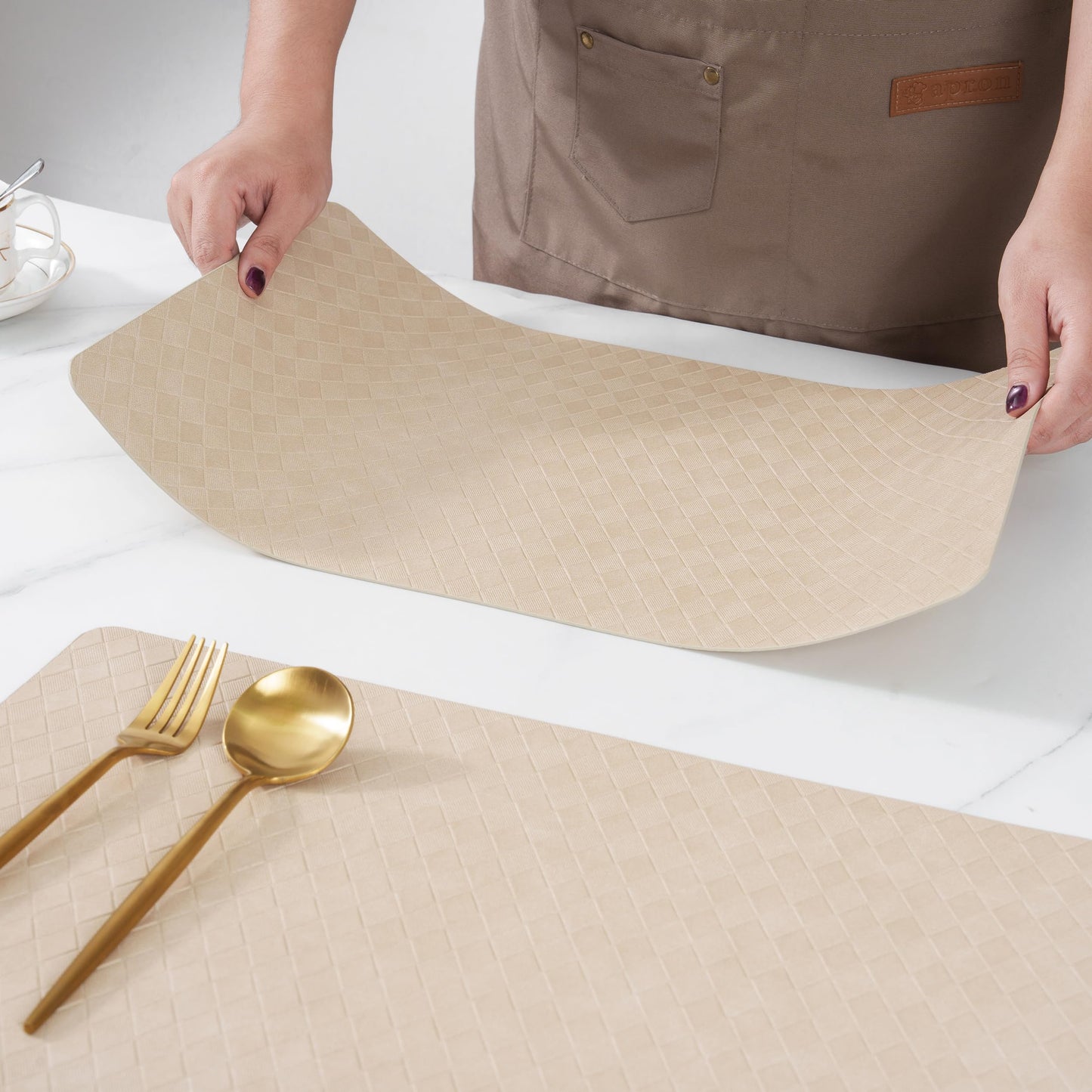 POLYTE Indoor/Outdoor Washable Geometric Vinyl Faux Leather Table Dining Placemats, Set of 4