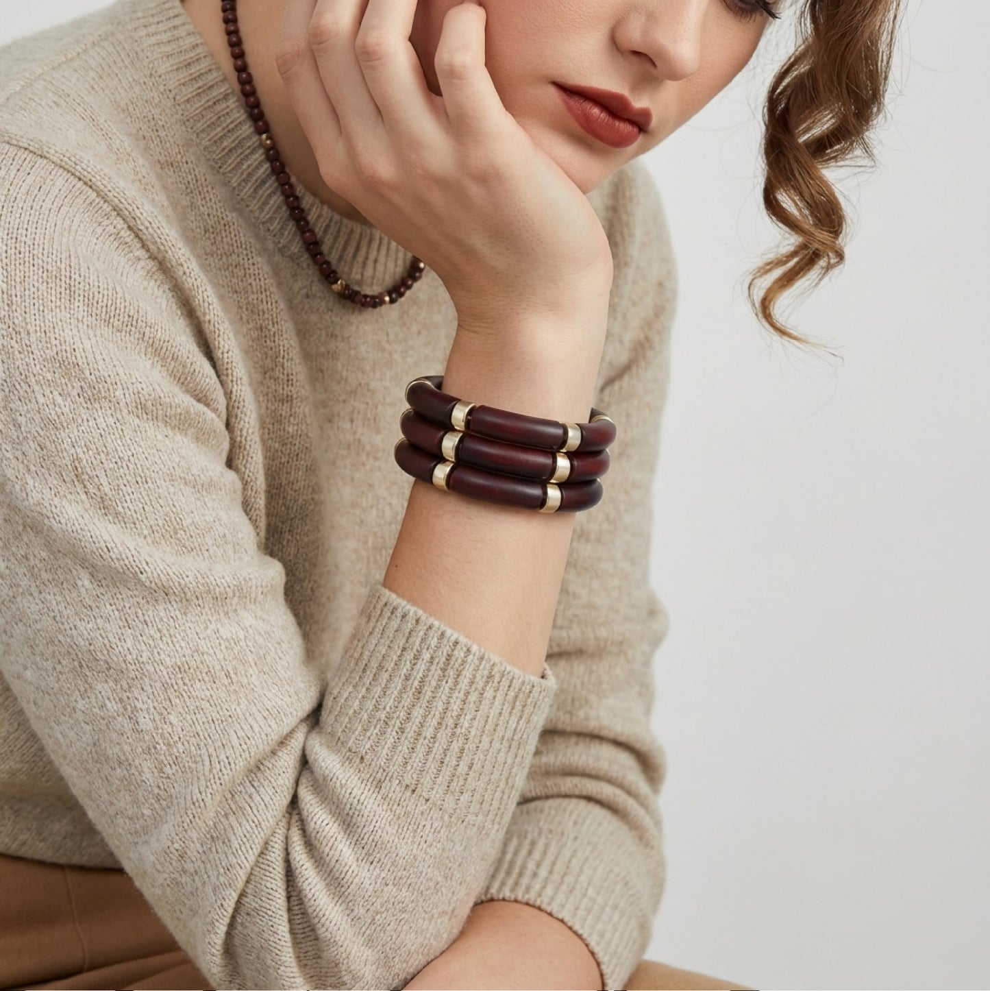 GOOJIDS Simple Beaded Gold Plated Bangles Bracelet Chunky Bamboo Tube Curved Stacking Clear Acrylic Colorful Beads Stretchable Gold Plated Bracelets Set For Women (T-Dark Brown 3 set)