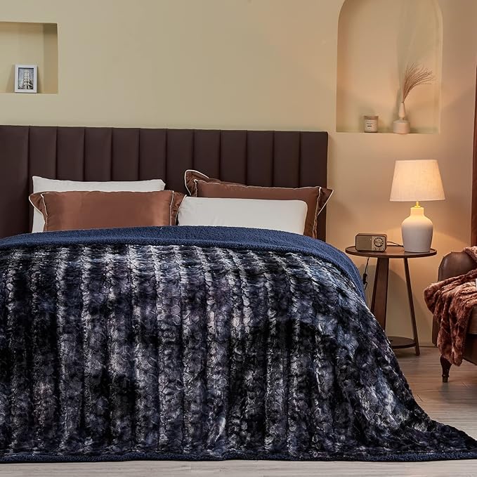 NEWCOSPLAY Super Soft Faux Fur Blanket Queen Size Tie-dye Black Sherpa Fuzzy Plush Warm Blanket for Sofa Bed (Tie-dye Black, Queen(90"x90"))