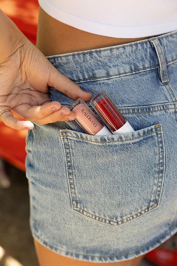 Tinted Lip Oil with Tallow & Lanolin – Hydrating Balm-Gloss Hybrid with Cherry Seed Oil & Castor Oil – Natural Mineral Pigments, Nourishing Moisture, Non-Sticky Shine (5 Shades) (Blossom)