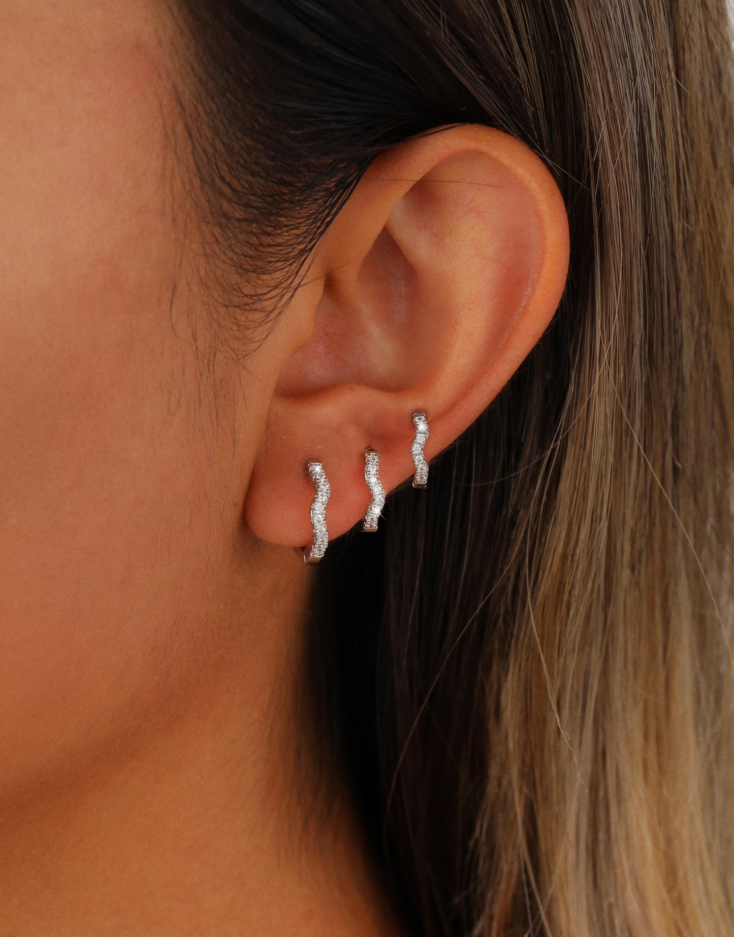 CAROVO 3 Pairs Silver Hoop Earrings for Women Trendy Dainty 14K Gold Plated Cubic Zirconia Wave Huggie Hoop Earrings Stack for Multiple Piercing Jewelry