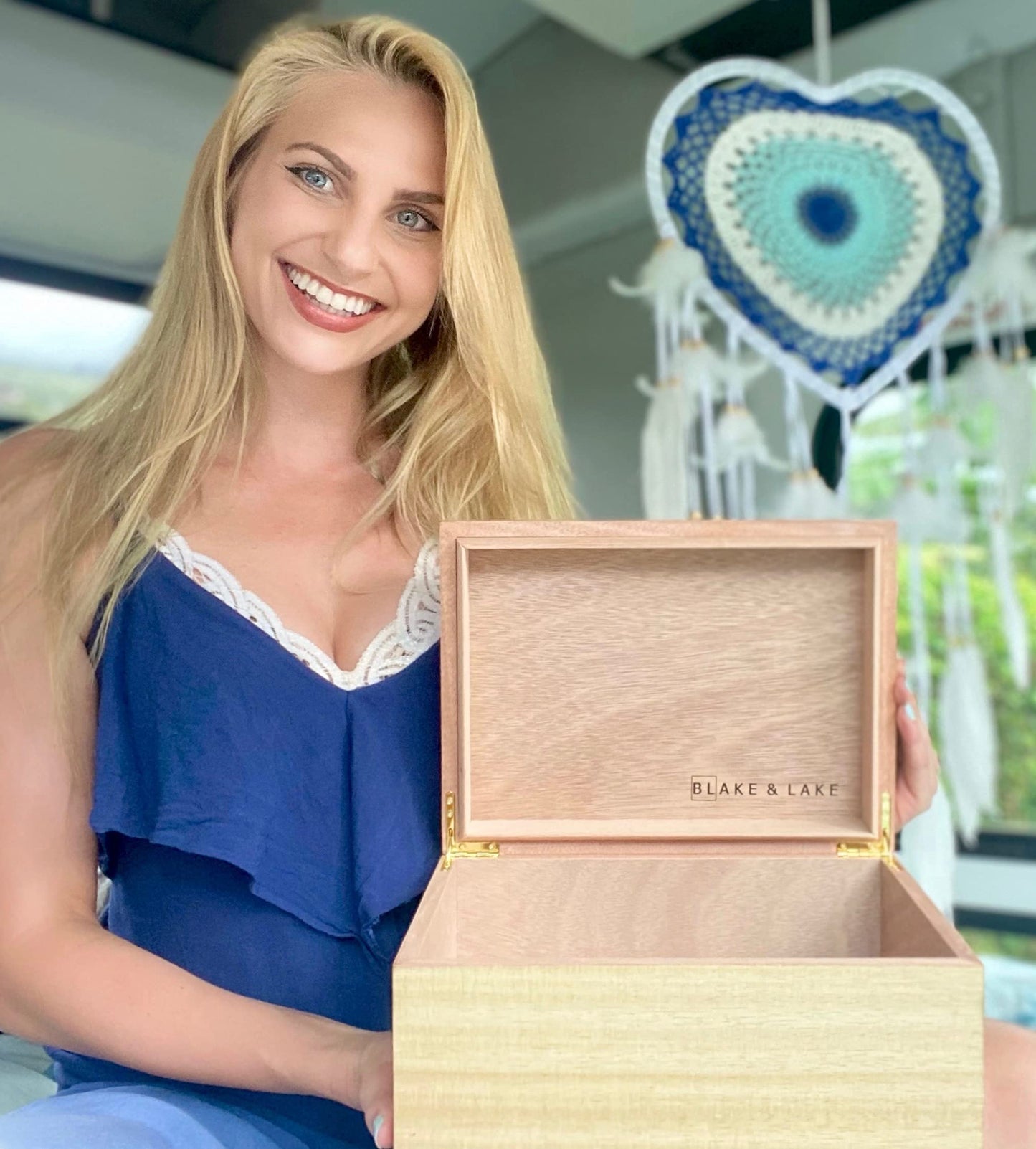 Blake & Lake Wooden Keepsake Box with Lid - Blonde Catchall Wood Storage Box - Treasure and Gift Box for Home - Decorative boxes with hinged lid - Large Oak Boxes (White Oak)