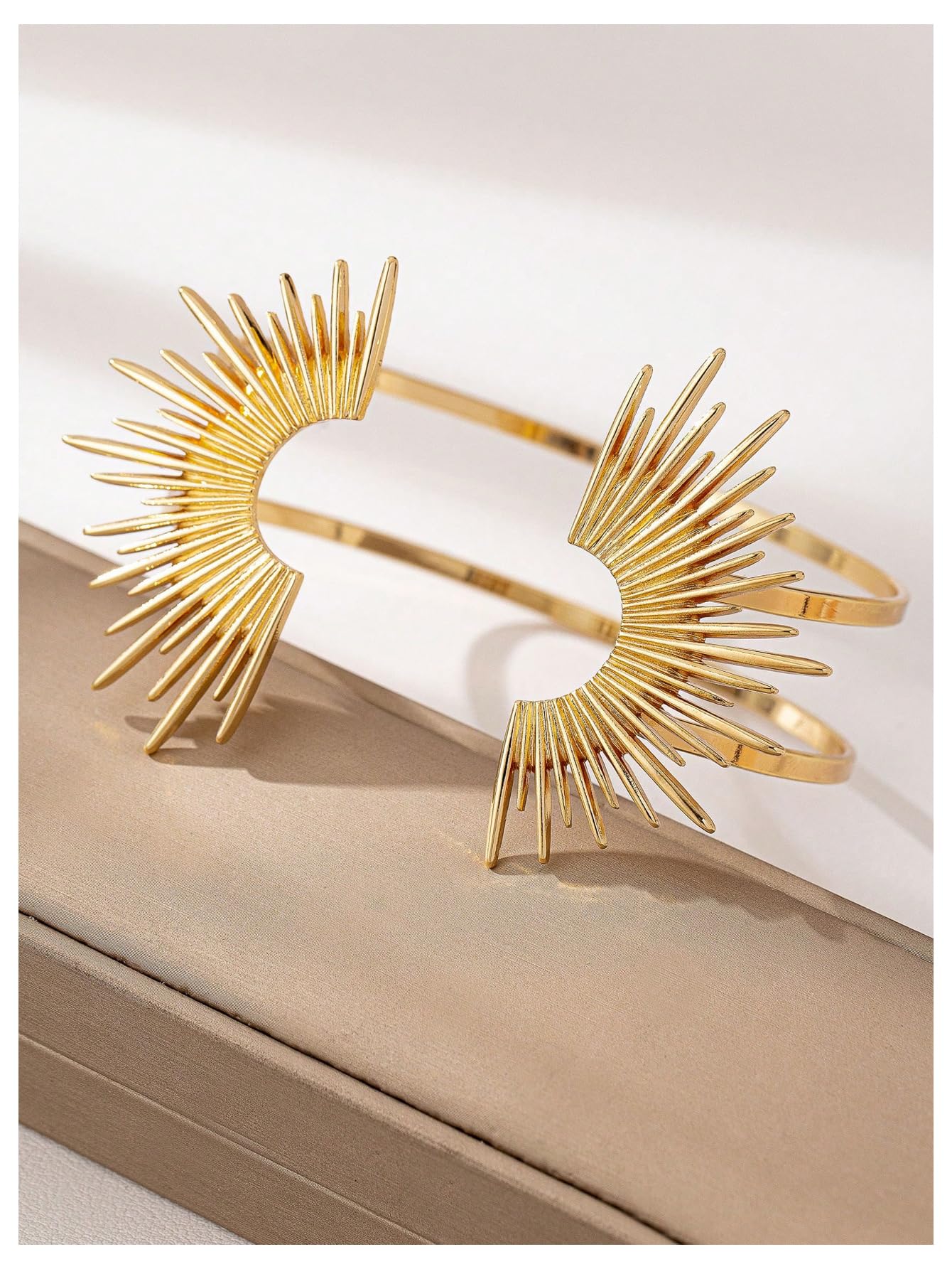 MakeMeChic Beach Gold Arm Cuff Jewelry for Women Bangle Band Armlet Flower Upper Arm Cuff Bracelet Summer Beach Essentials Gold B One-Size