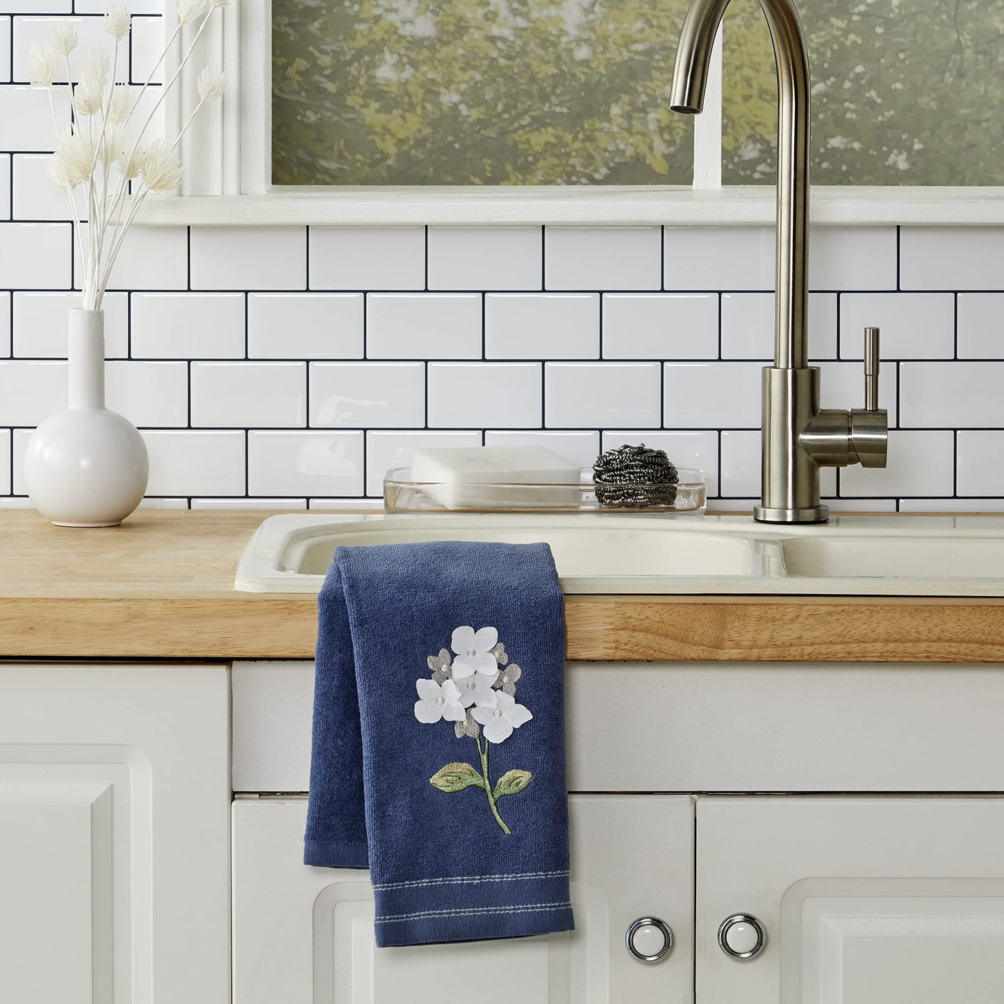 SKL Home Farm Hydrangea 100% Cotton 3D Embroidered 2pc Hand Towel Set, Decorative for Bath/Kitchen/Bar & Gift, Blue