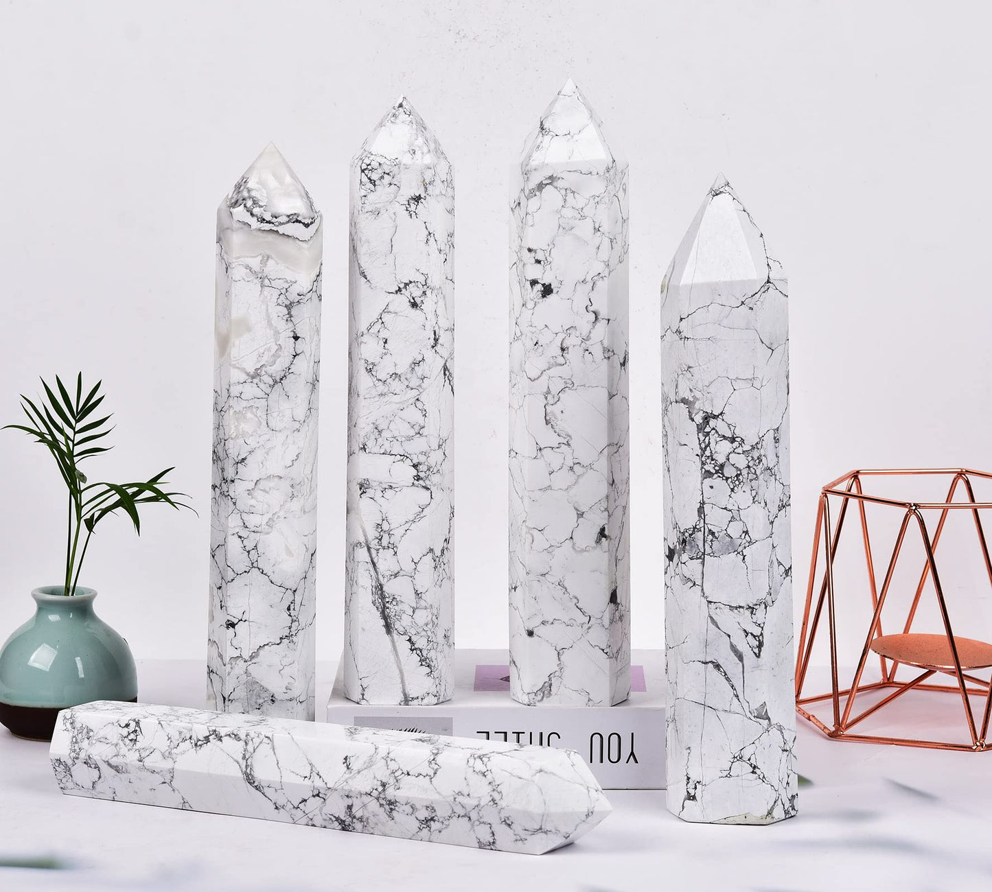 AMOYSTONE Large Healing Crystal Obelisk Tower White Howlite Point Wand Crystal Decor Reiki Gifts for Bignners 2.2-2.6 LBS