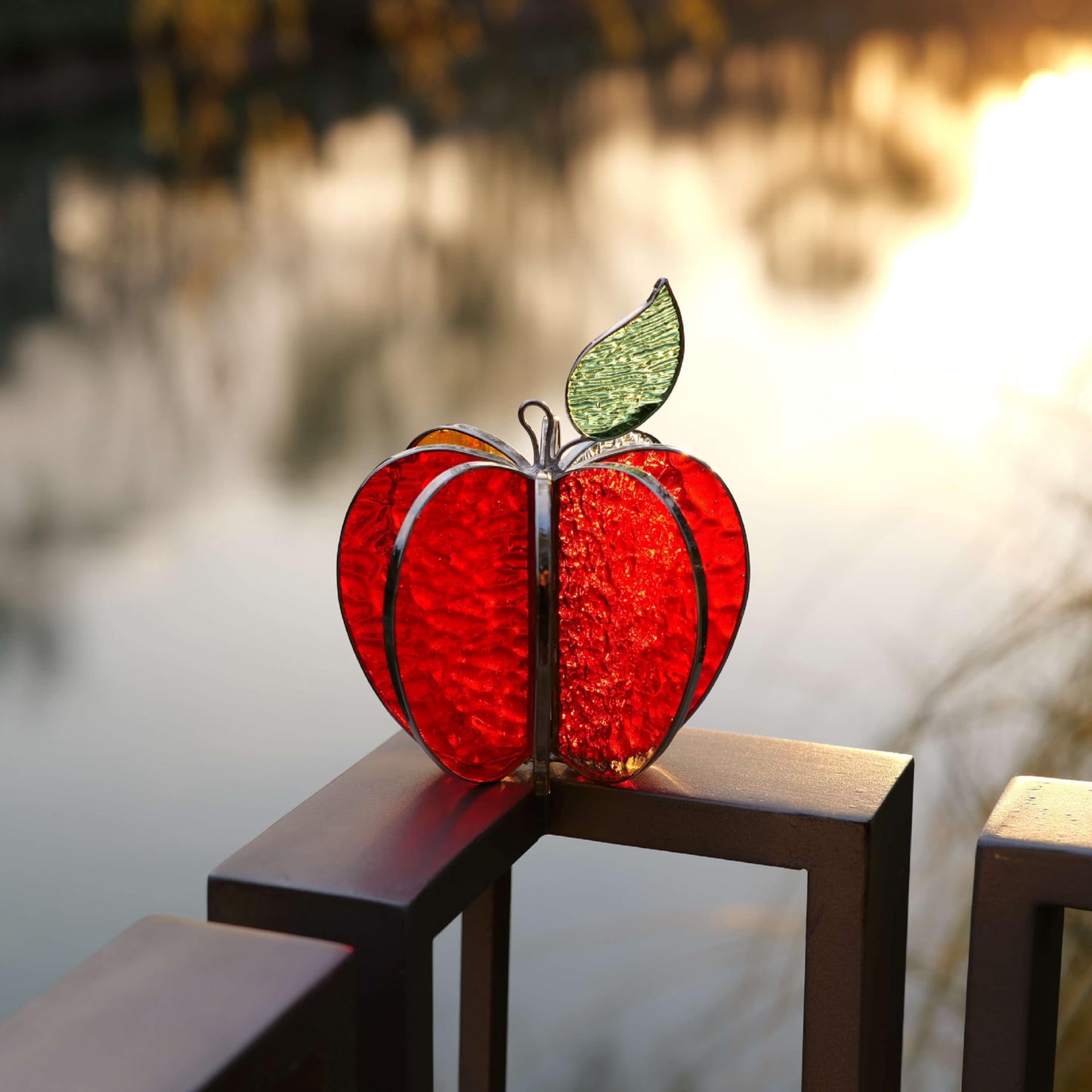 MintyWiz 3D Apple Suncatcher Spinner, Stained Glass Sculpture Sun Catcher, Fruit Art Bookshelf Desktop Decor, Unique Gifts for Teachers